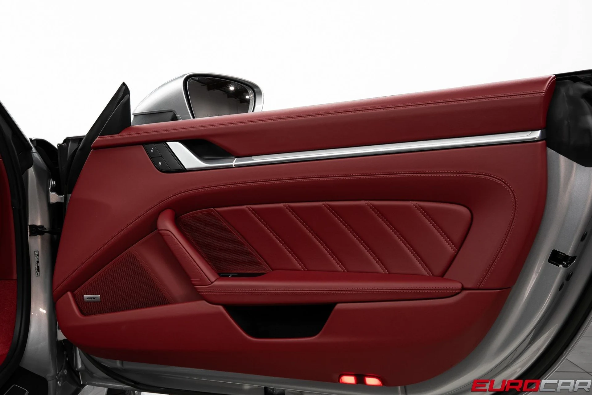 mph026_938278377_image_27_299298944f