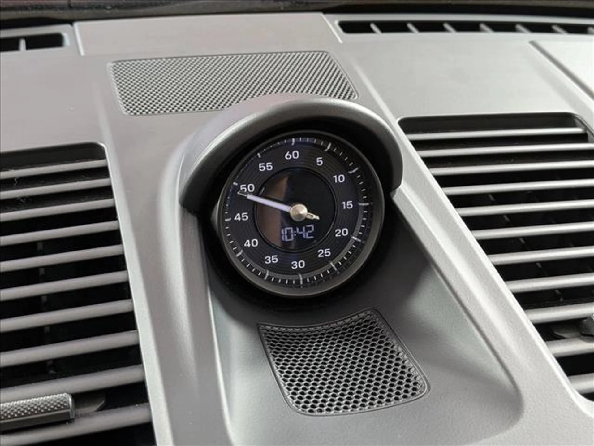 mph026_940670718_nonq_C_Ai_Nhqe_I_Van3_B_Vupu_Qe_Uu_Kg_8f71b565ec