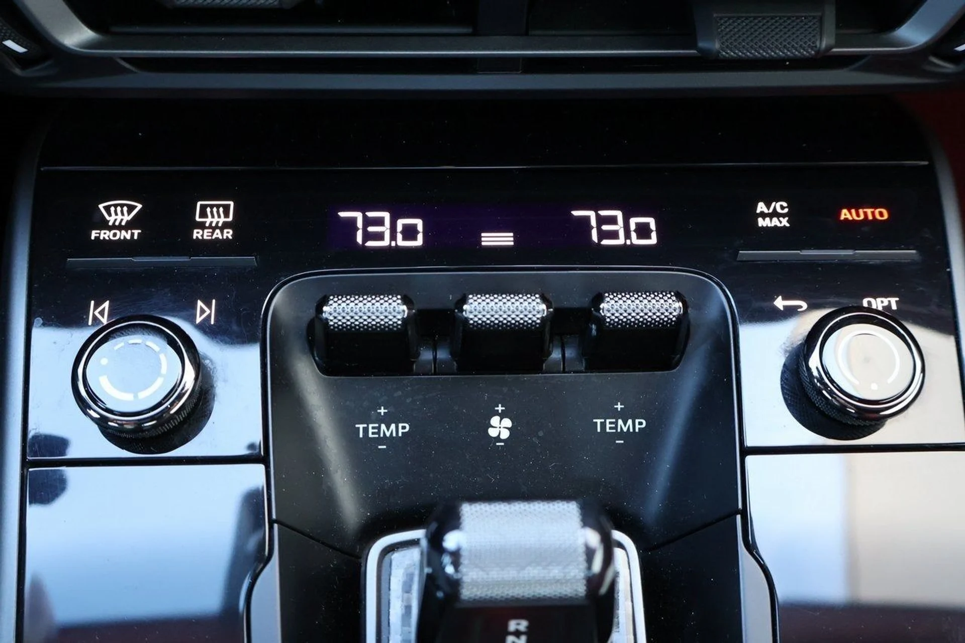 mph026_9436800_27_e018a25705