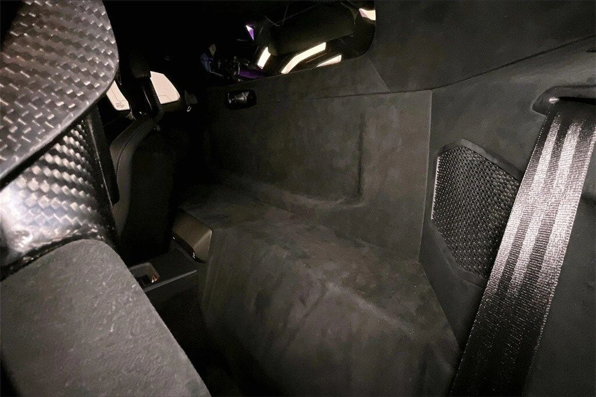 mph026_947986891_ae2eb1efc2d9a7180f00a93e6a80c851x_cbde06914e