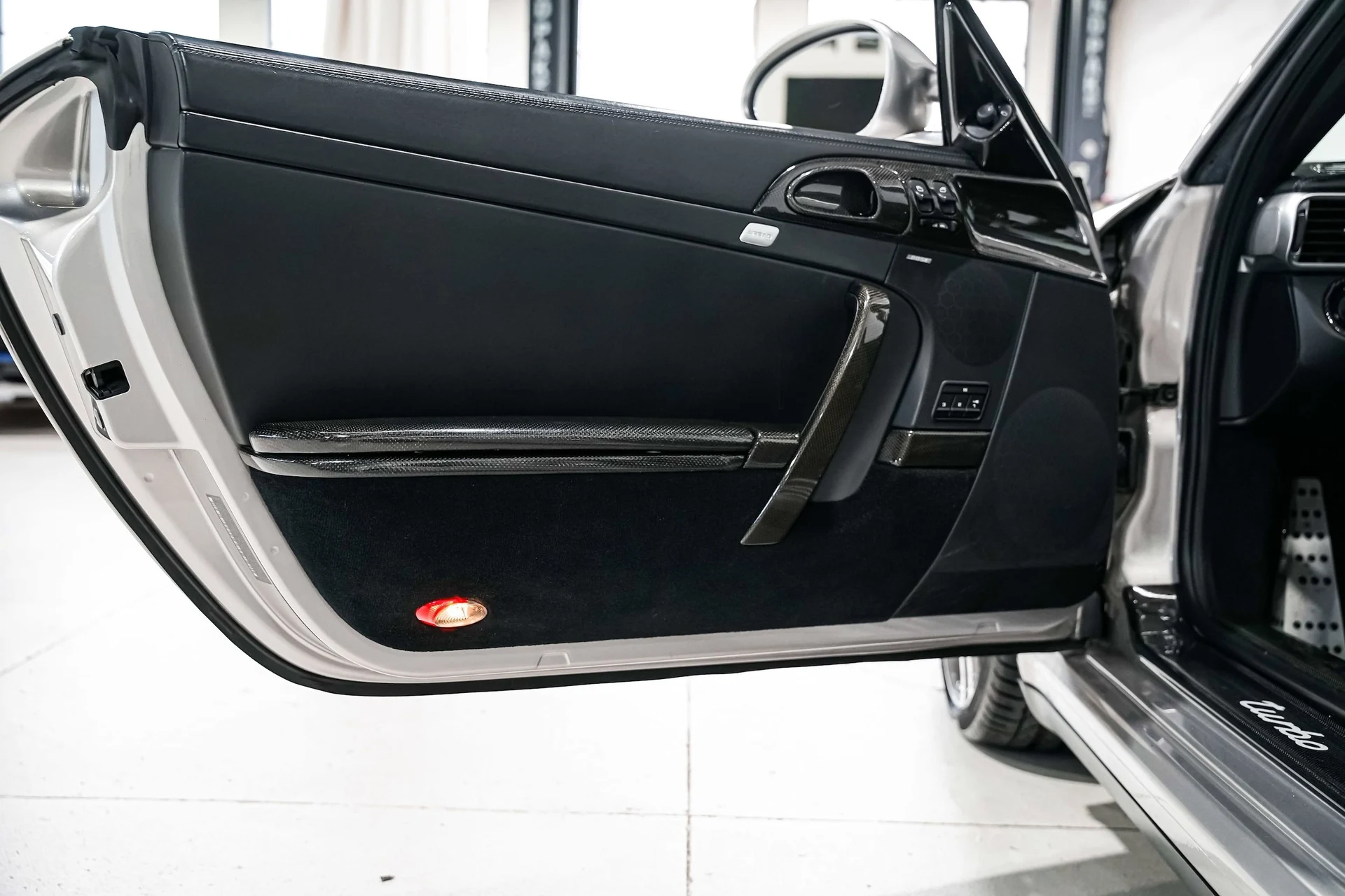 mph026_94988066_6533349606adb973f9889ef871e98081x_366ada5c34