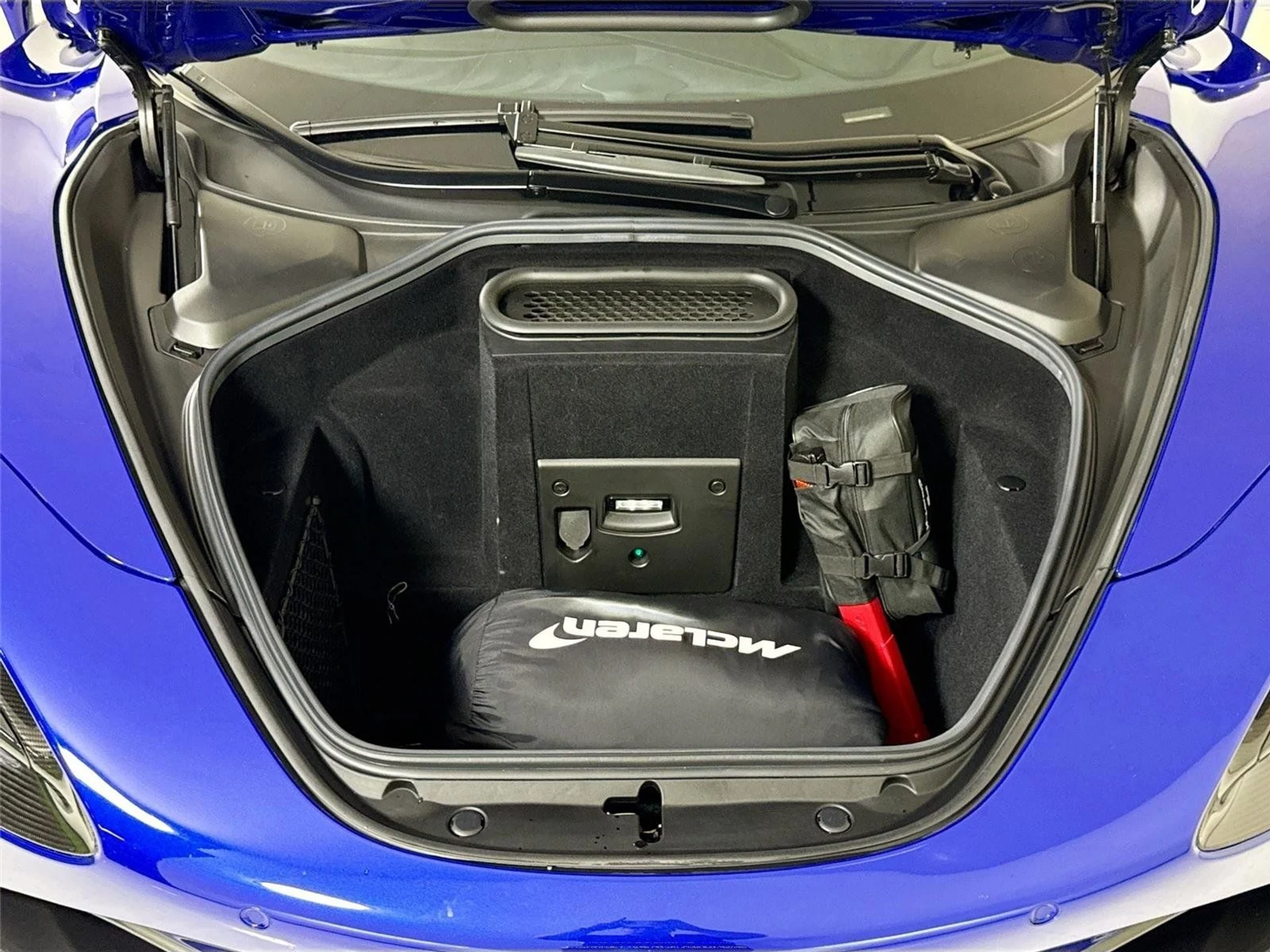 mph026_952729157_d1c440846aed2c8dbb6d752a39a2624a_f2114c13a7