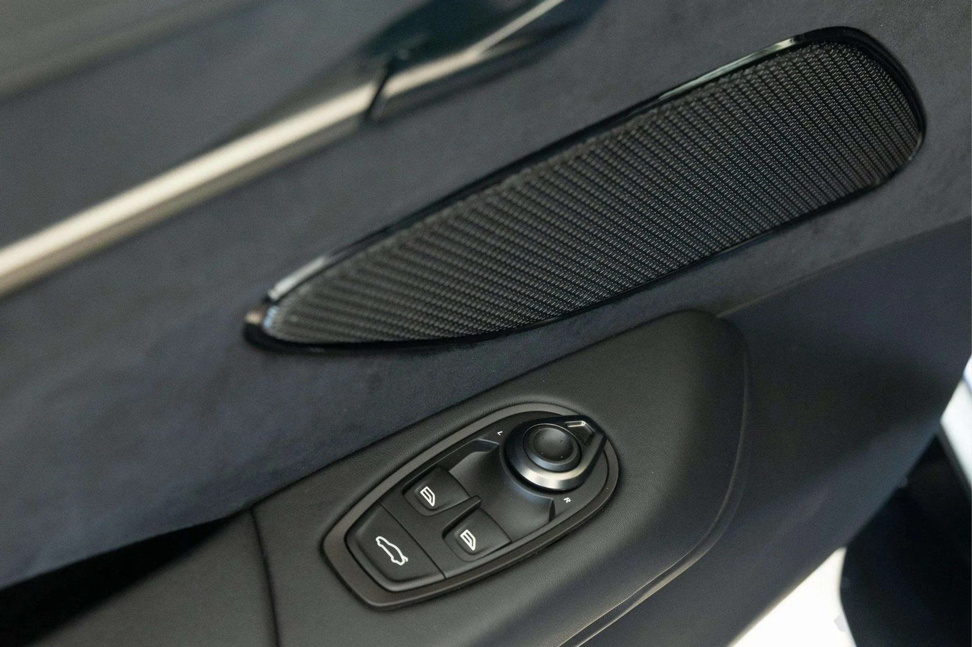 mph026_955000803_d07b25f7_dc4b_4dcf_8732_e982bad4bebb_138d570240