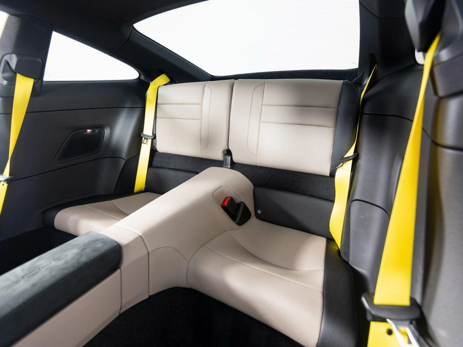 mph026_960215995_Hr_Z_XD_08_WUDN_Wu3gzy_Zg33k_Co_Y_632a9d21f2