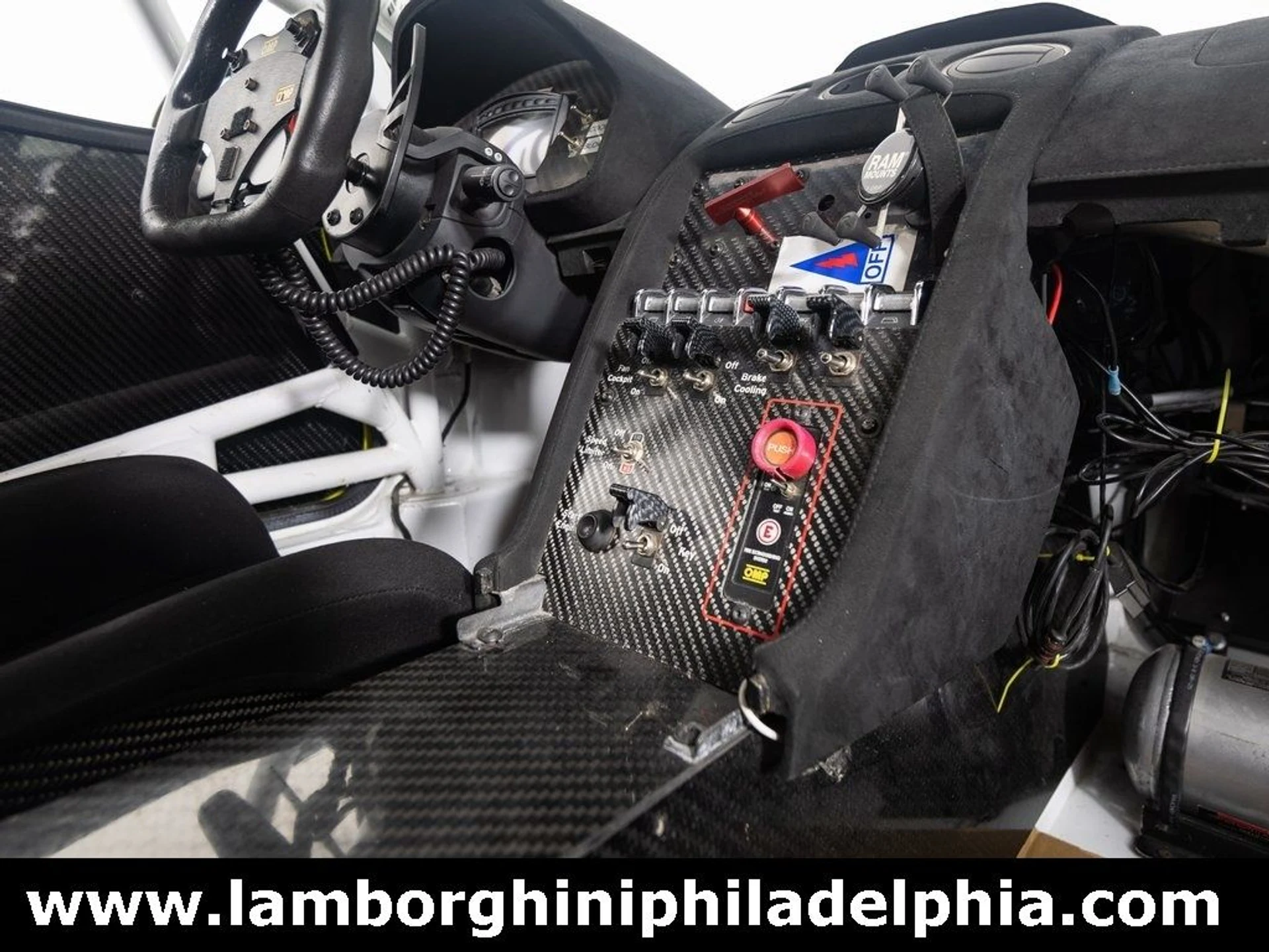 mph026_964316428_8dbf4bf81d01158d3c8ea19c20014f81x_4e72ed37d1