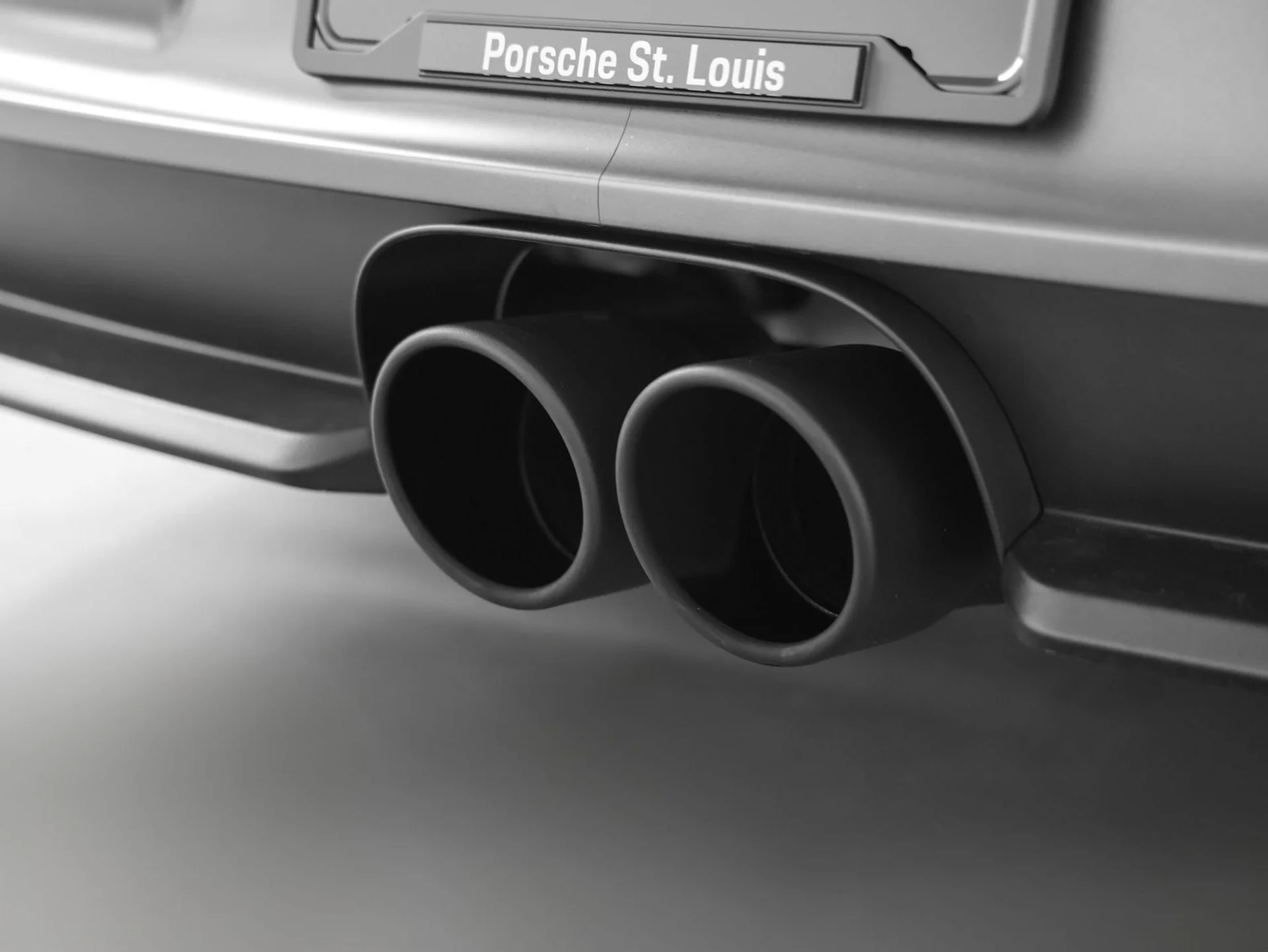 mph026_967876773_27_7ec4282f58