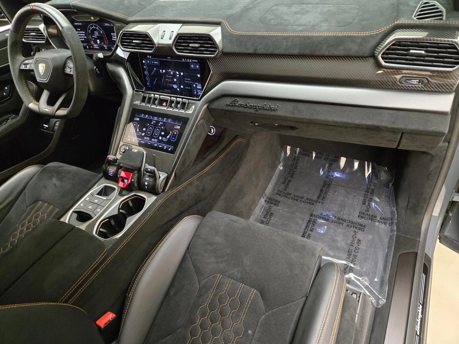 mph026_969835905_Used_2023_Lamborghini_Urus_Performante_1777095818_cbcc83690b