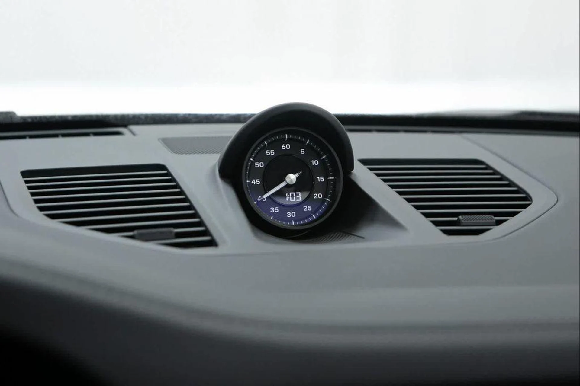 mph026_973959803_k4_W_Sb2_XZDJ_Jb_Nnmo_V7_9y9u_Al94_f47d6d3905