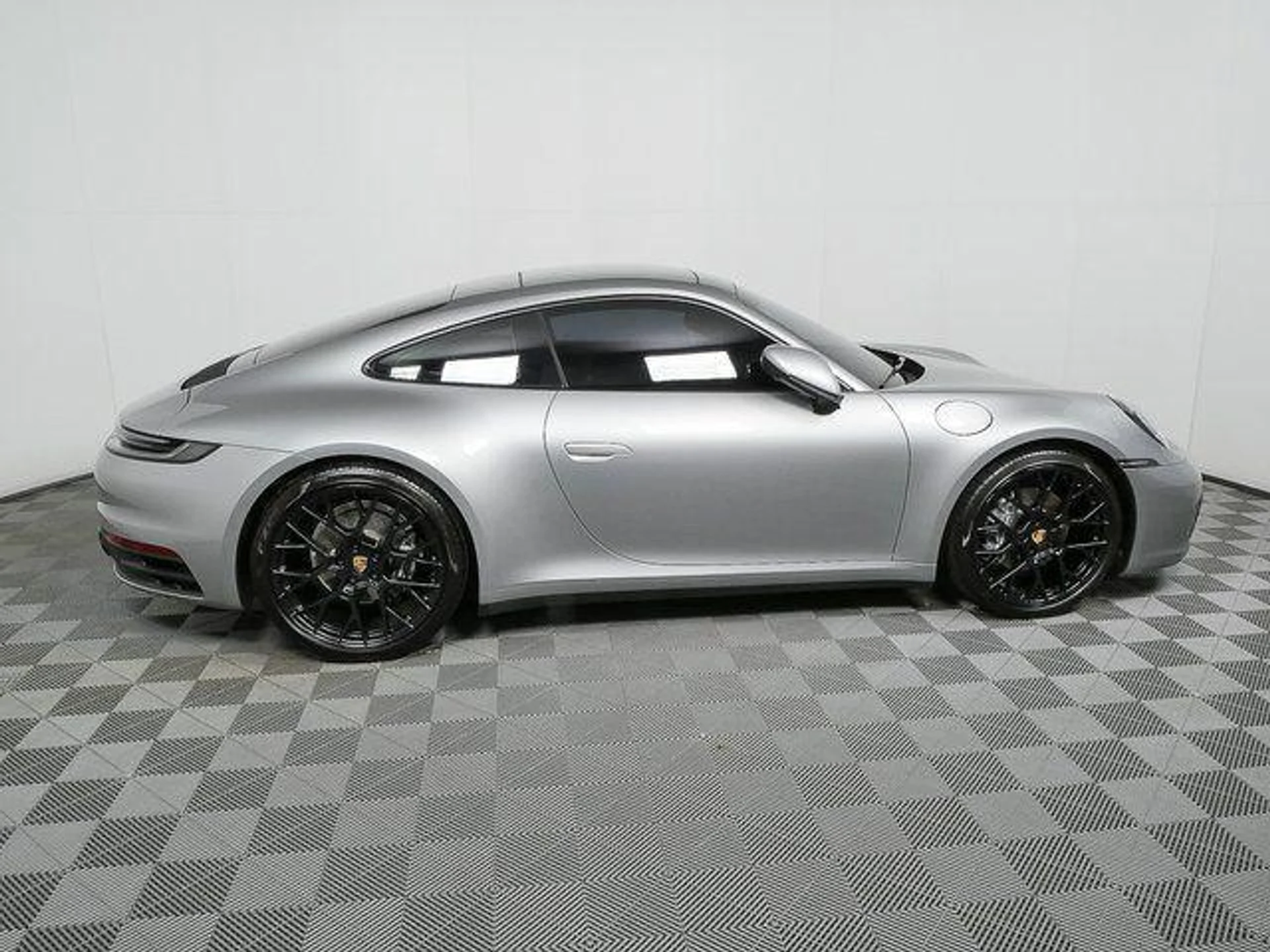 mph026_980182411_Z5_Gcr_QYH_Ju_Js_Pn_T_Jn_W_Ut7_Ax_Uc_Ps_e8c7c9f2da