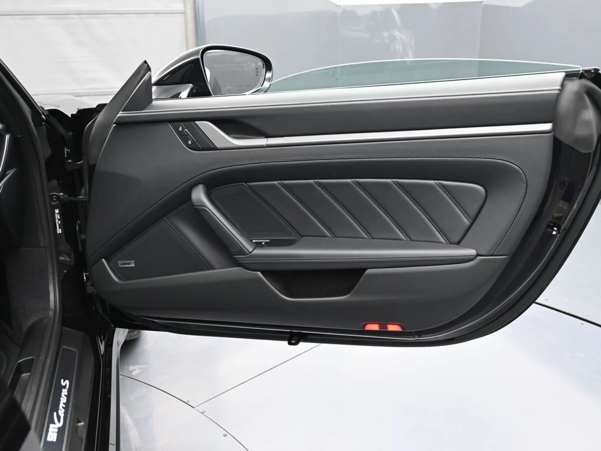 mph026_984749353_image_26_5955c21340