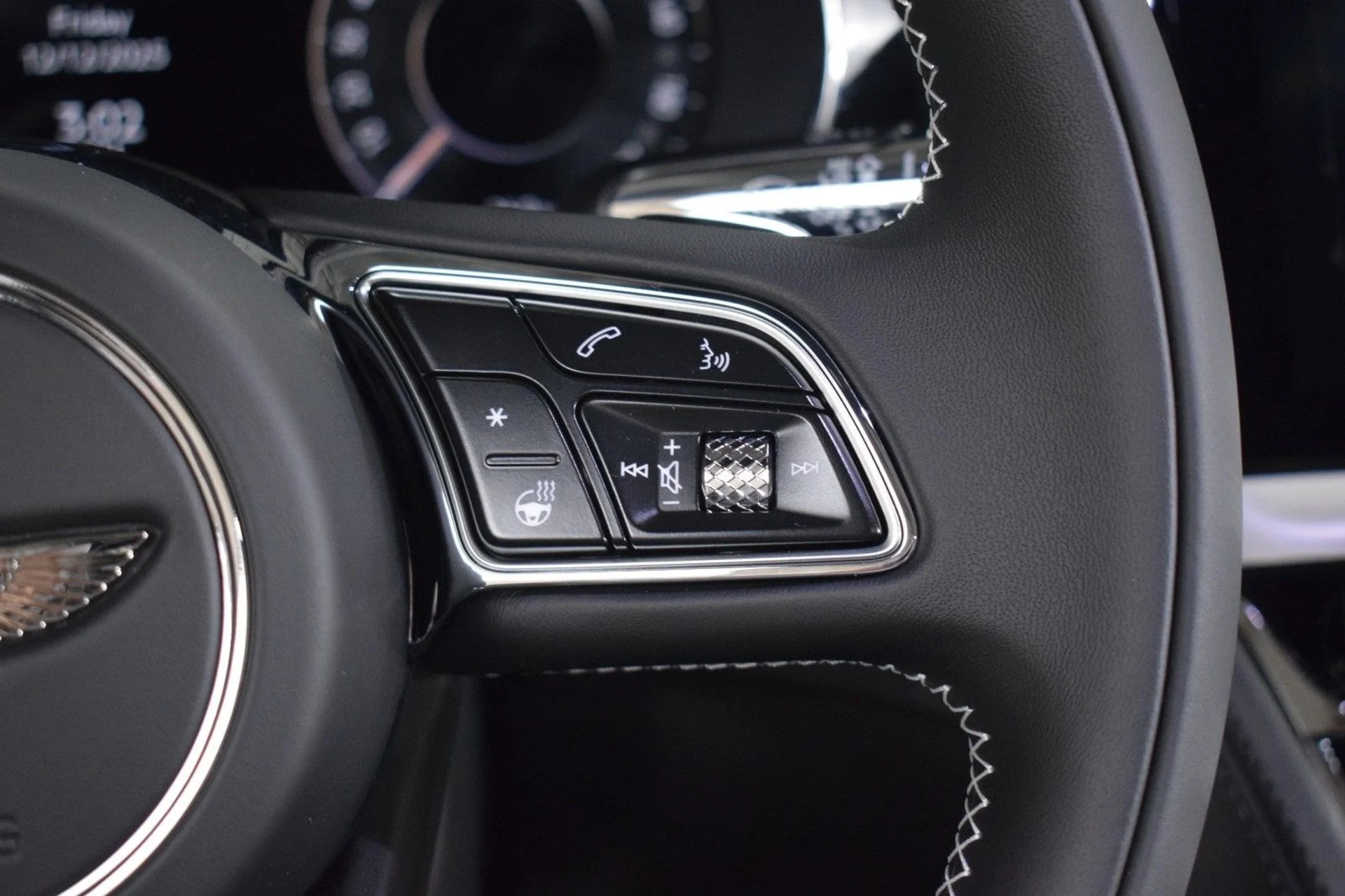 mph026_989991542_857003bb9fa2cdea05b07564aa0c99fdx_4fb3a6951c