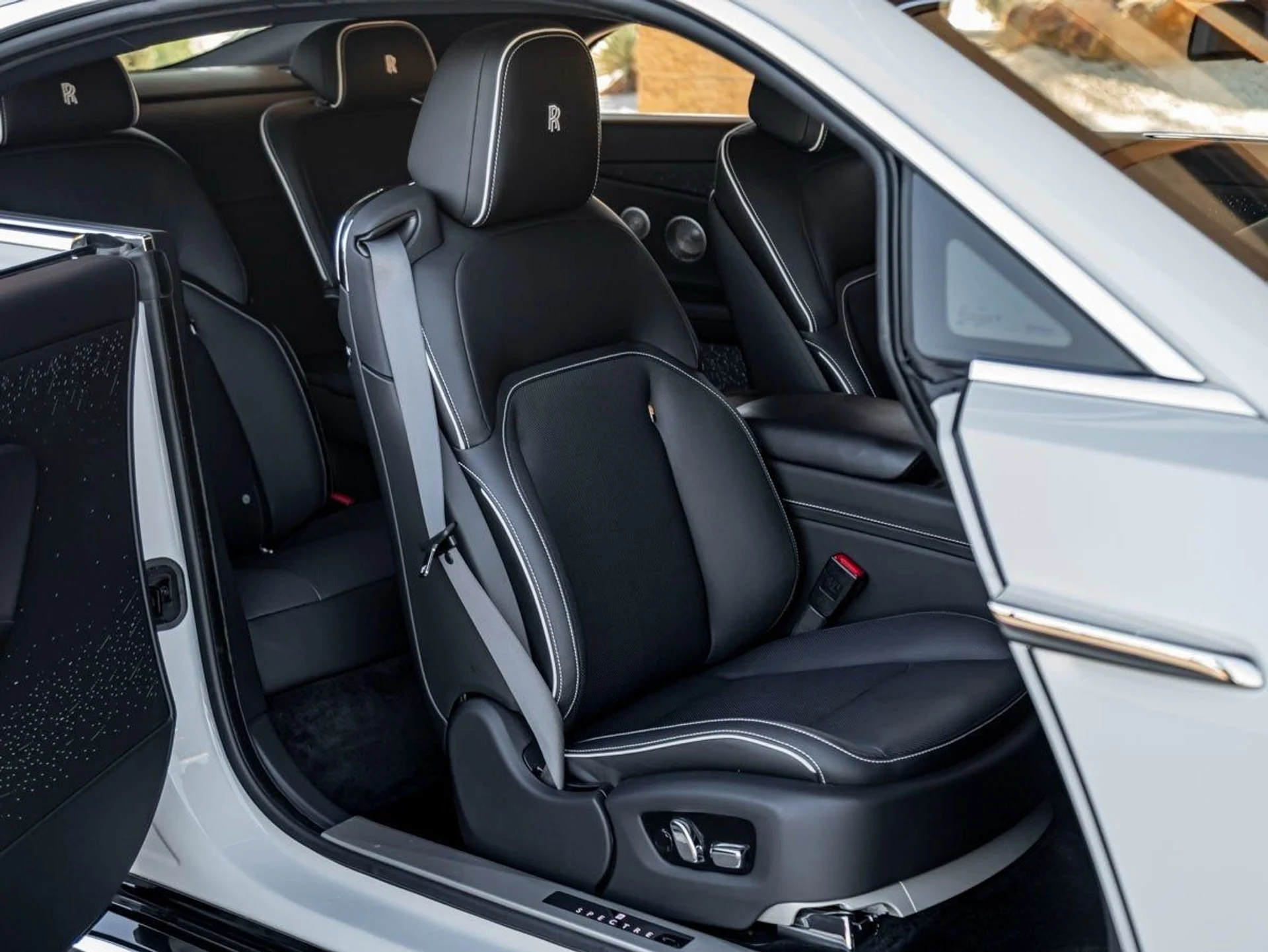 mph026_990533287_27_526df36242