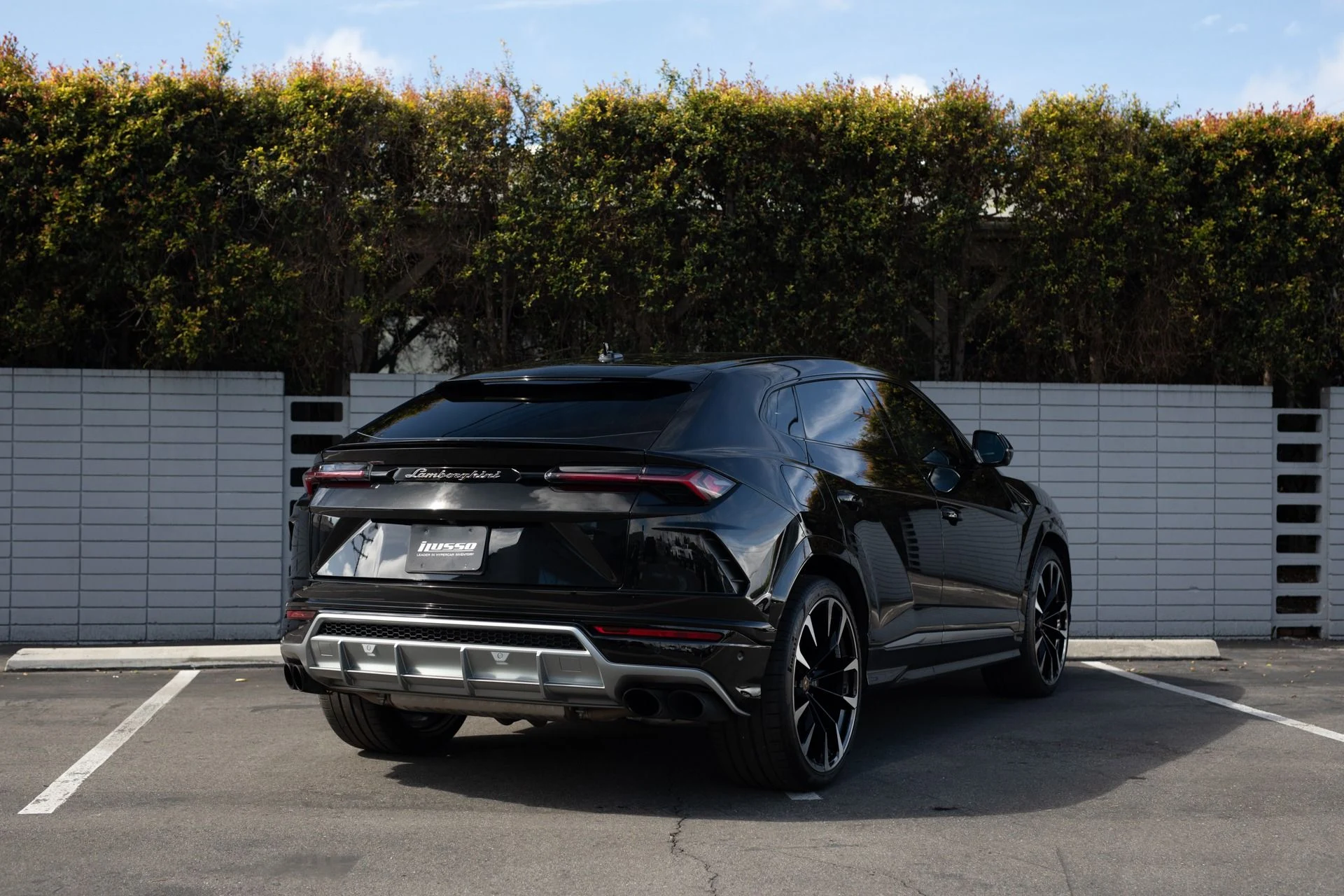 mph026_997538156_Used_2020_Lamborghini_Urus_1739815976_a201e95ec4