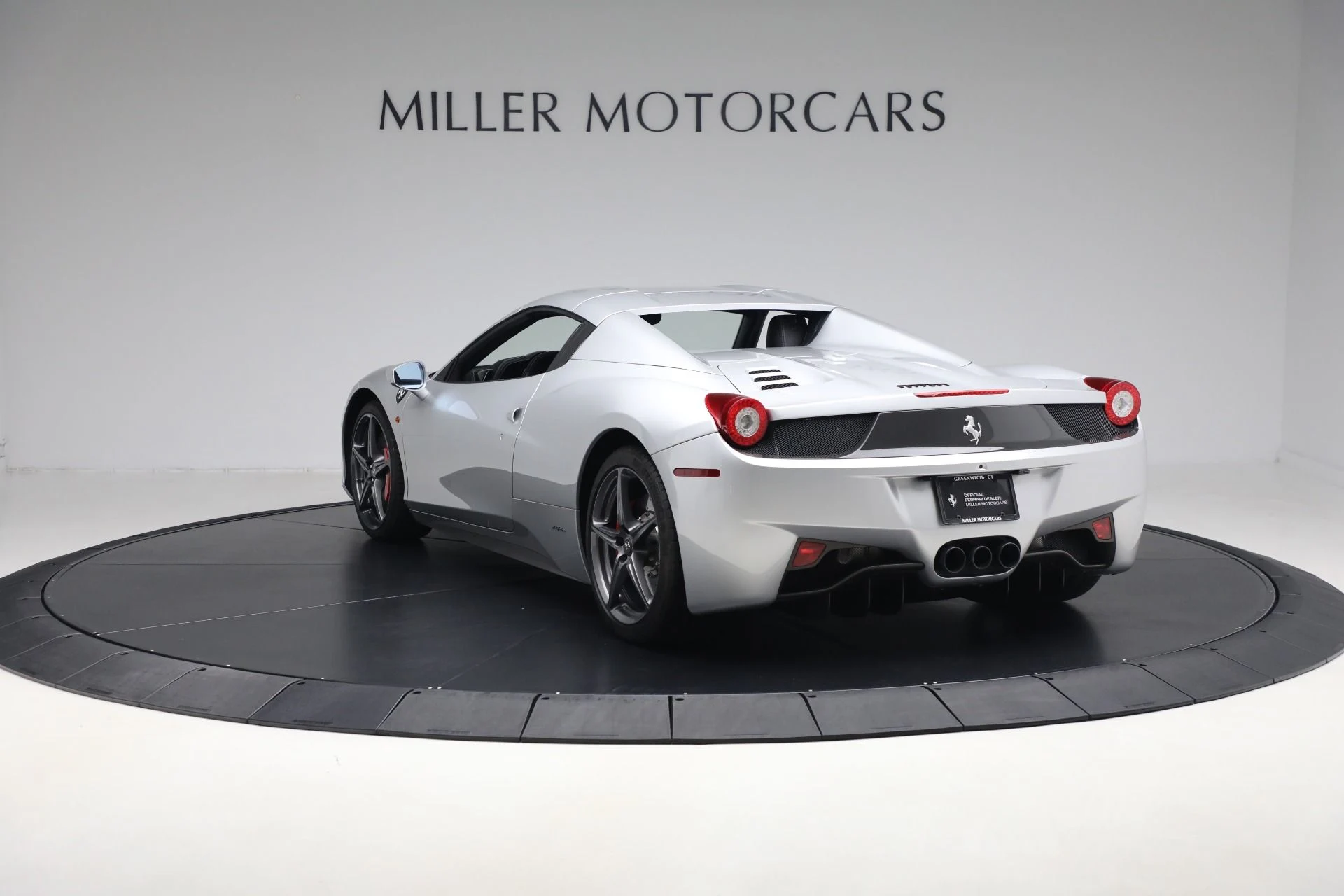 mph027_1004023625_Used_2015_Ferrari_458_Spider_f73bd08a36