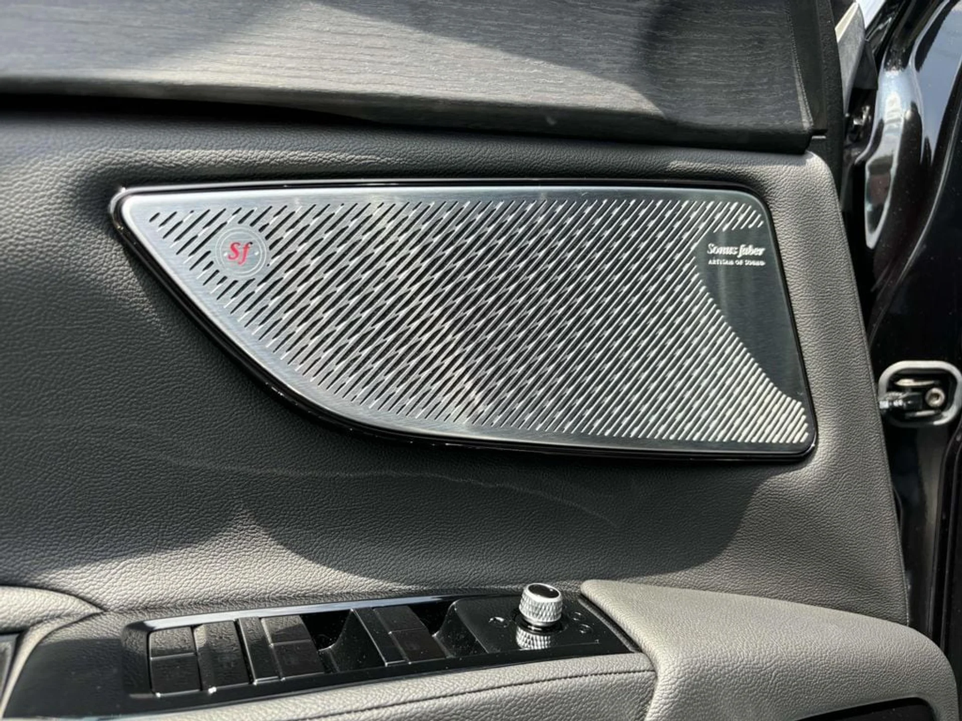 mph027_1004408540_d0ffe10bc4dfdc7178028f57b0a49cc0x_13135ededa