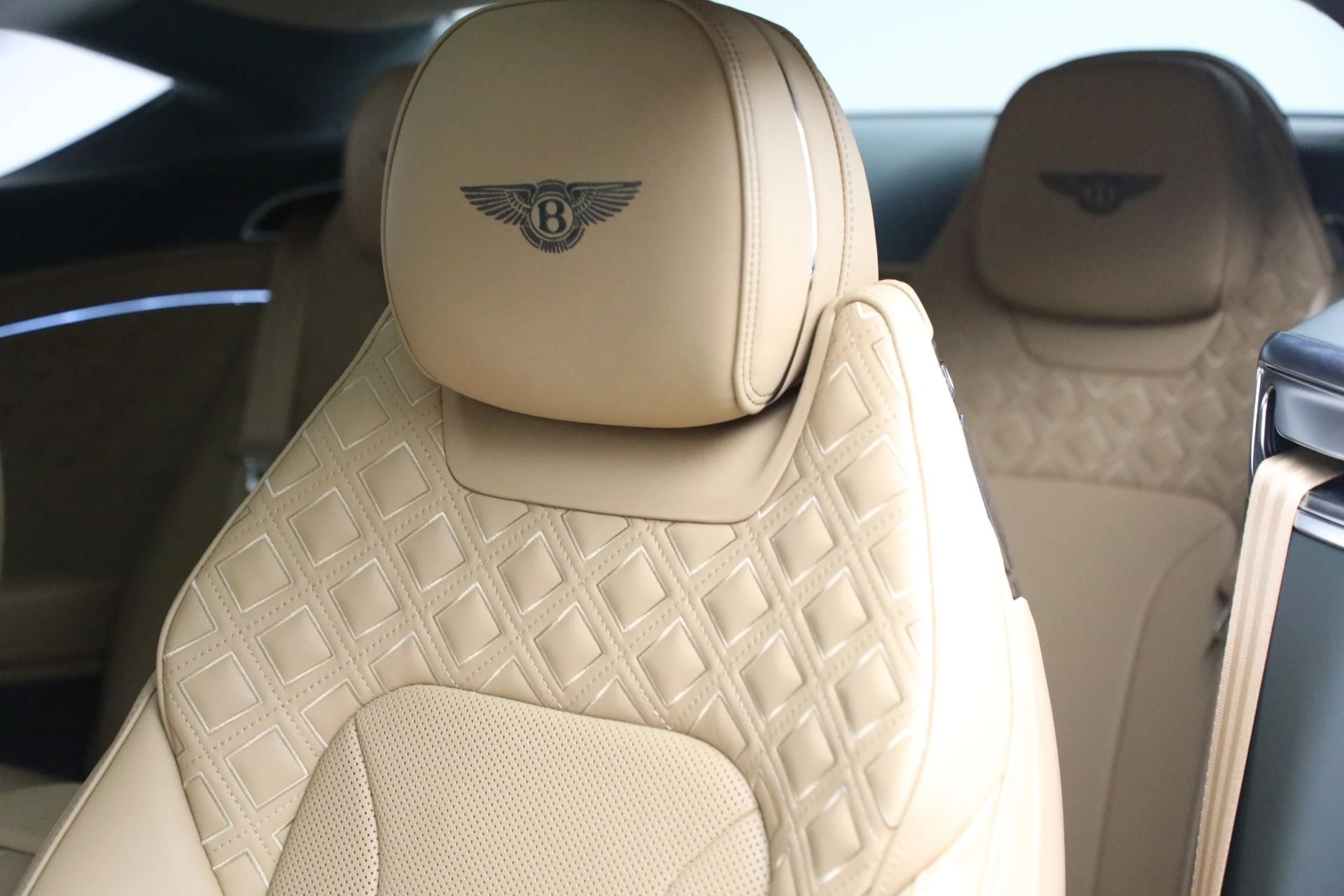 mph027_1016565746_Used_2023_Bentley_Continental_GT_Speed_1778877284_9422e8906c