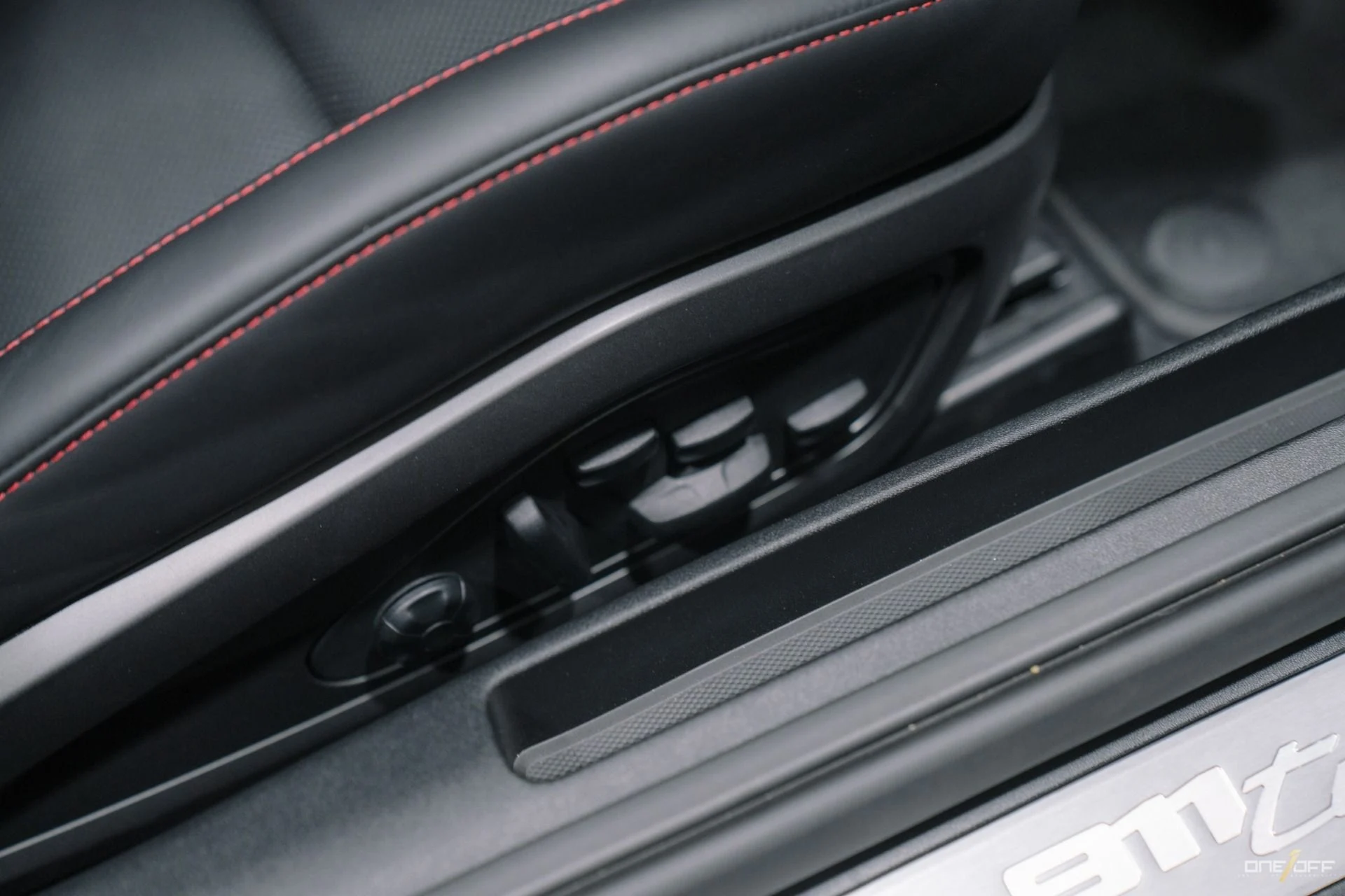 mph027_1017232759_Used_2023_Porsche_911_Turbo_S_w_Akrapovic_1016_industries_9_Design_Carbon_Bodykit_1759954793_6e56142f39