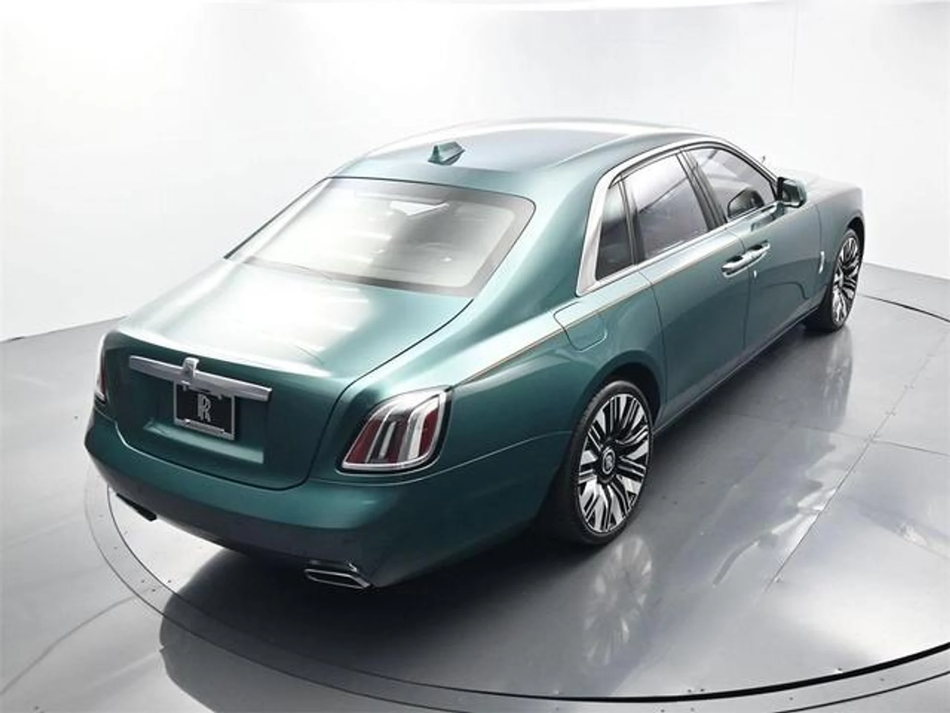 mph027_1017482651_vf_a7_E0l_RK_Rg_Au_Vu_X5e_K_Bn_Ox_Ezk_380424779a