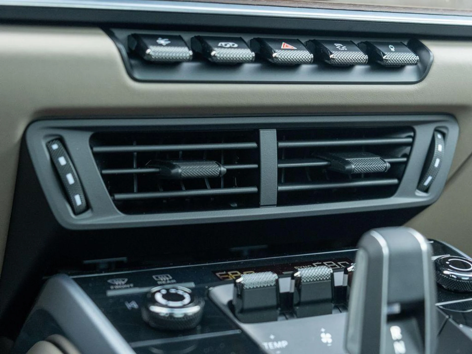 mph027_1019047942_b35_O3_S_Lz4_K8_P630_Wu8_C_Sg_Pl_DO_0_e25bc92148