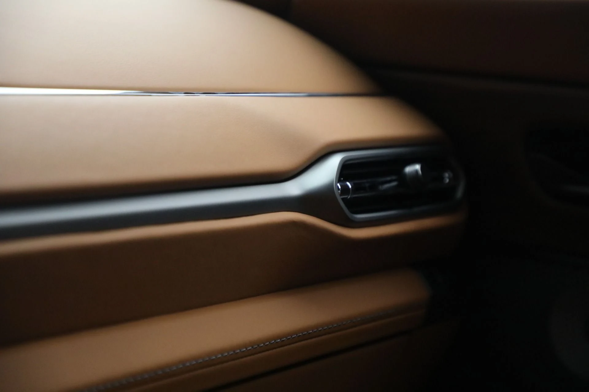 mph027_1025341298_New_2026_Aston_Martin_Vanquish_96ecac5618