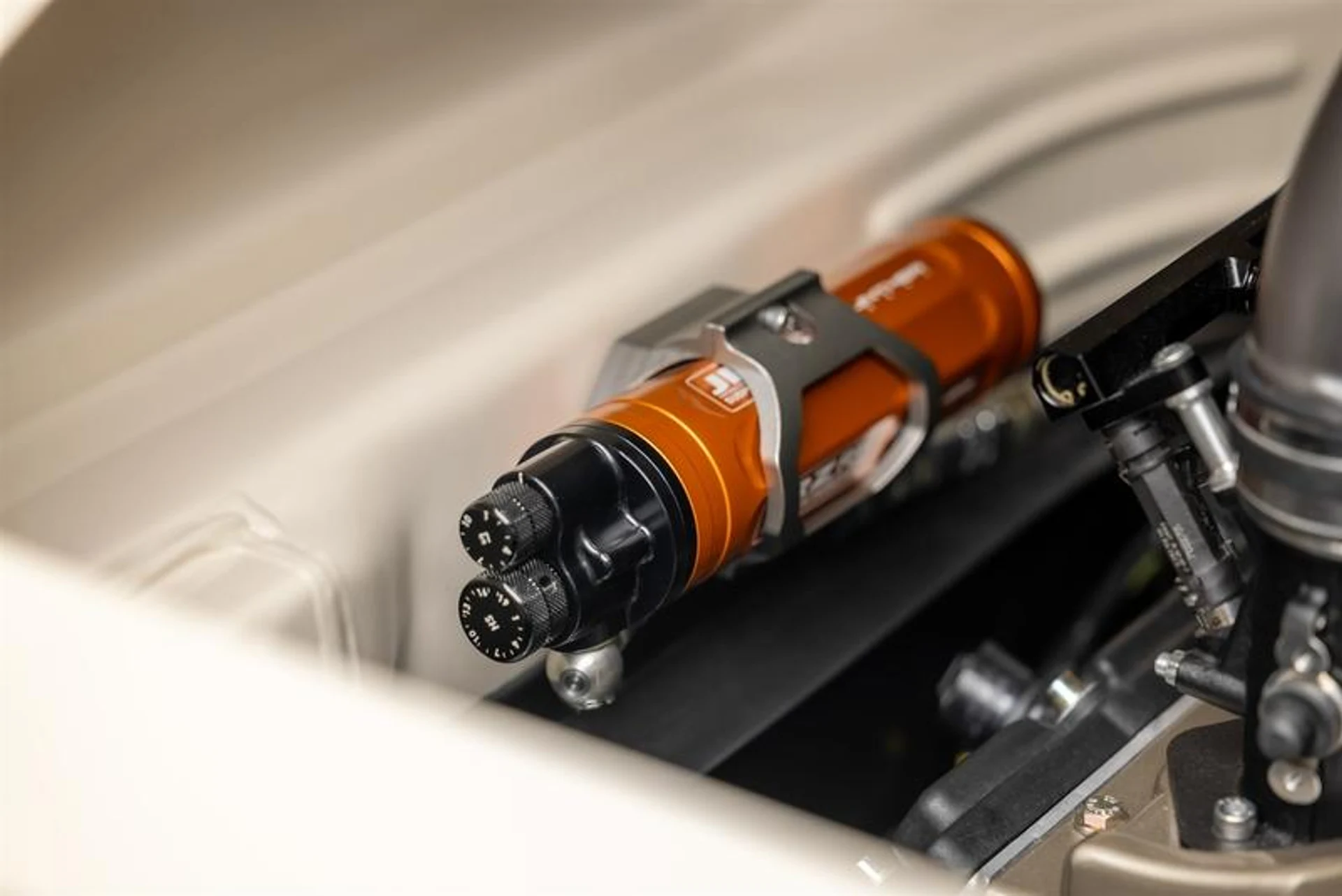 mph027_1043906363_B856404_F_3_B3_A_47_F6_9_B14_AC_952_CFC_9_C3_A_a29cc5ce9d