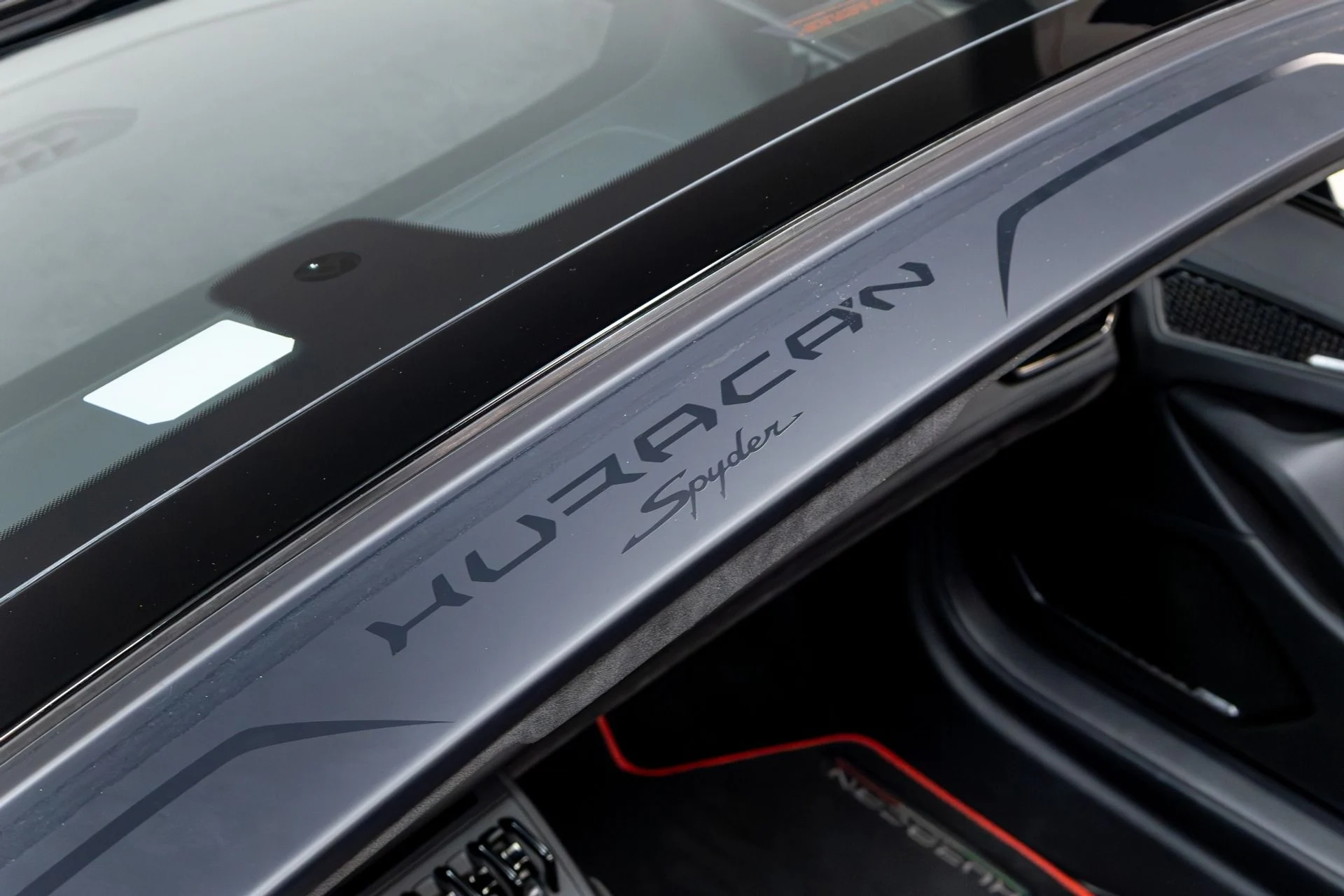 mph027_1044162217_Used_2020_Lamborghini_Huracan_EVO_1774302788_5b07f3ded5