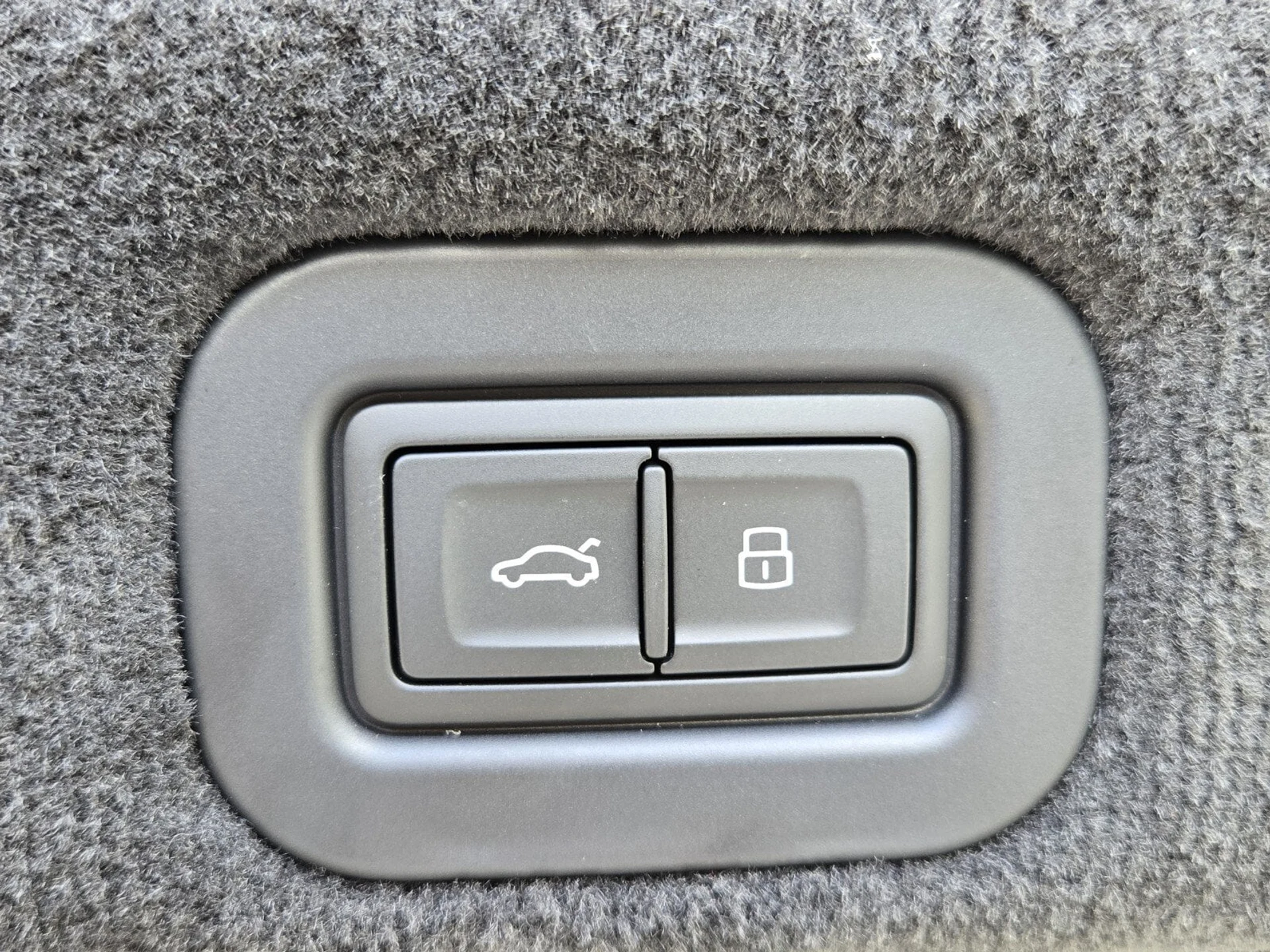 mph027_1046493418_dc3f193984dbcae3cac899c1fae85979x_db4e8fc596