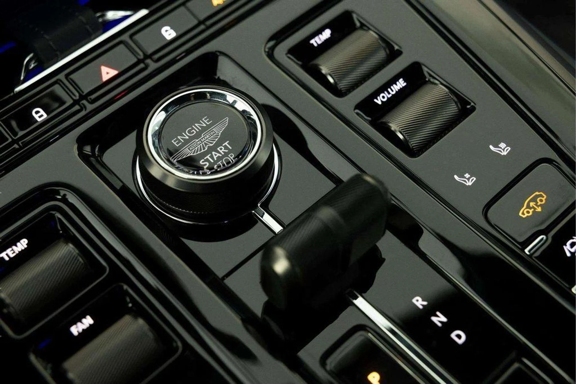 mph027_1047649680_U_Qqre3n0_Mi_q_Fm4qr_ZICG_2_w_NS_4_c88798d4f3