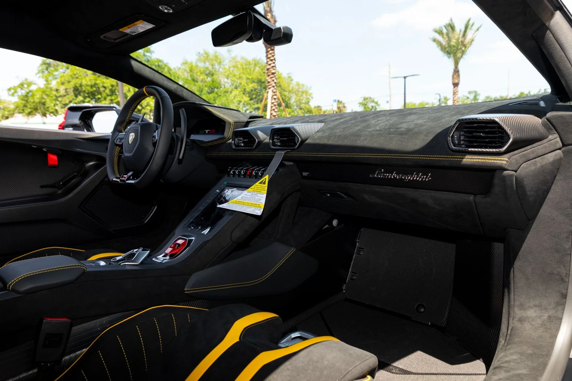 mph027_1050231173_Used_2024_Lamborghini_Huracan_STO_f63297a6df