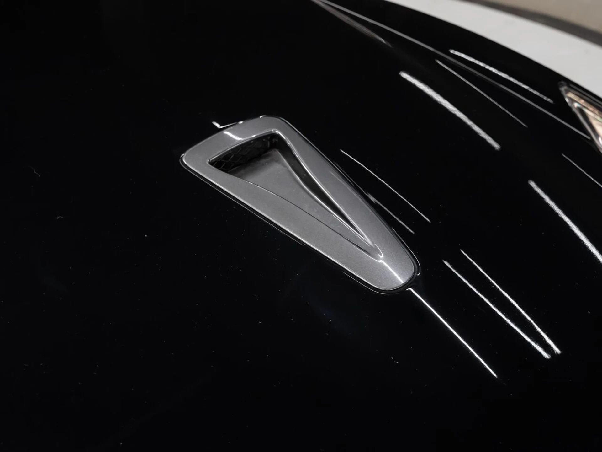 mph027_1051977331_nissan_gt_r_2009_25b1f67f5b