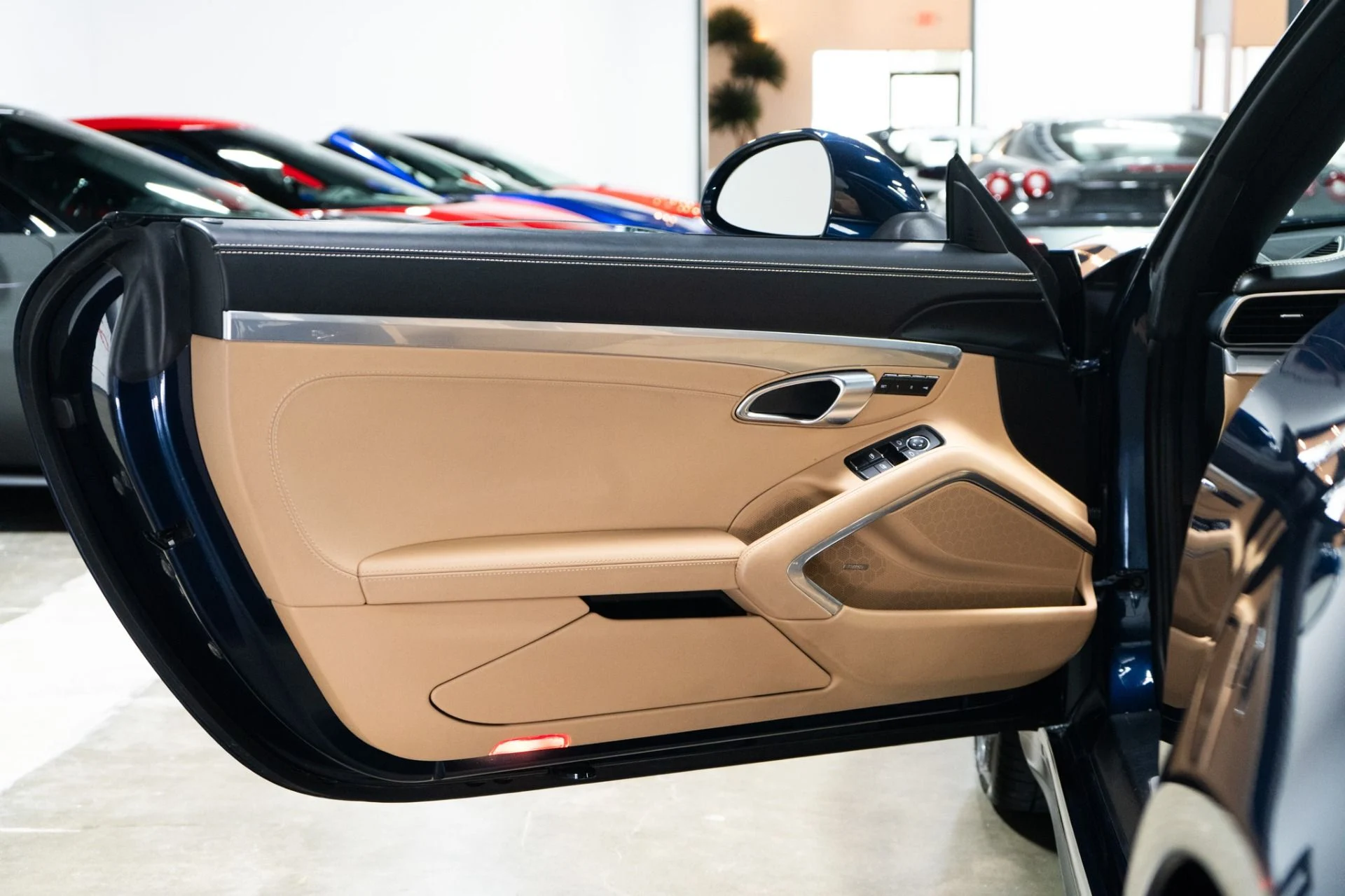 mph027_1053580052_Used_2019_Porsche_911_Targa_4_S_1759788578_278df959e6