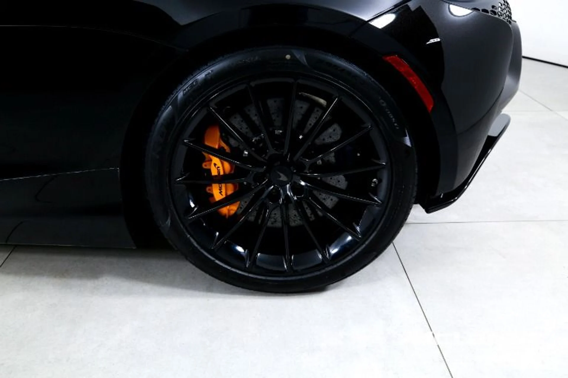 mph027_1064997439_New_2026_Mc_Laren_Artura_Spider_22d1aba245