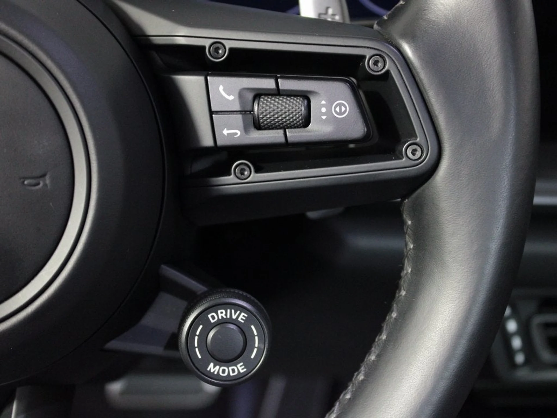 mph027_1066046117_28_d25b29b6a8