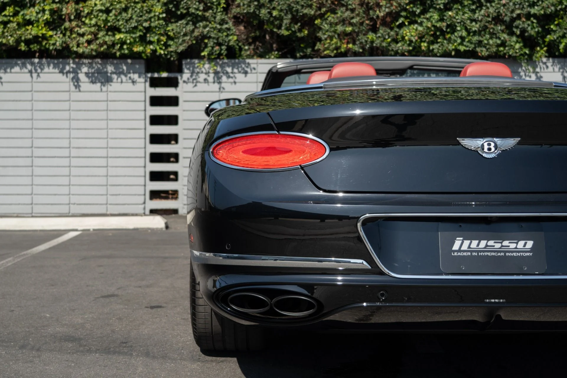 mph027_106754795_Used_2023_Bentley_Continental_GTC_V8_1755892856_997d702283