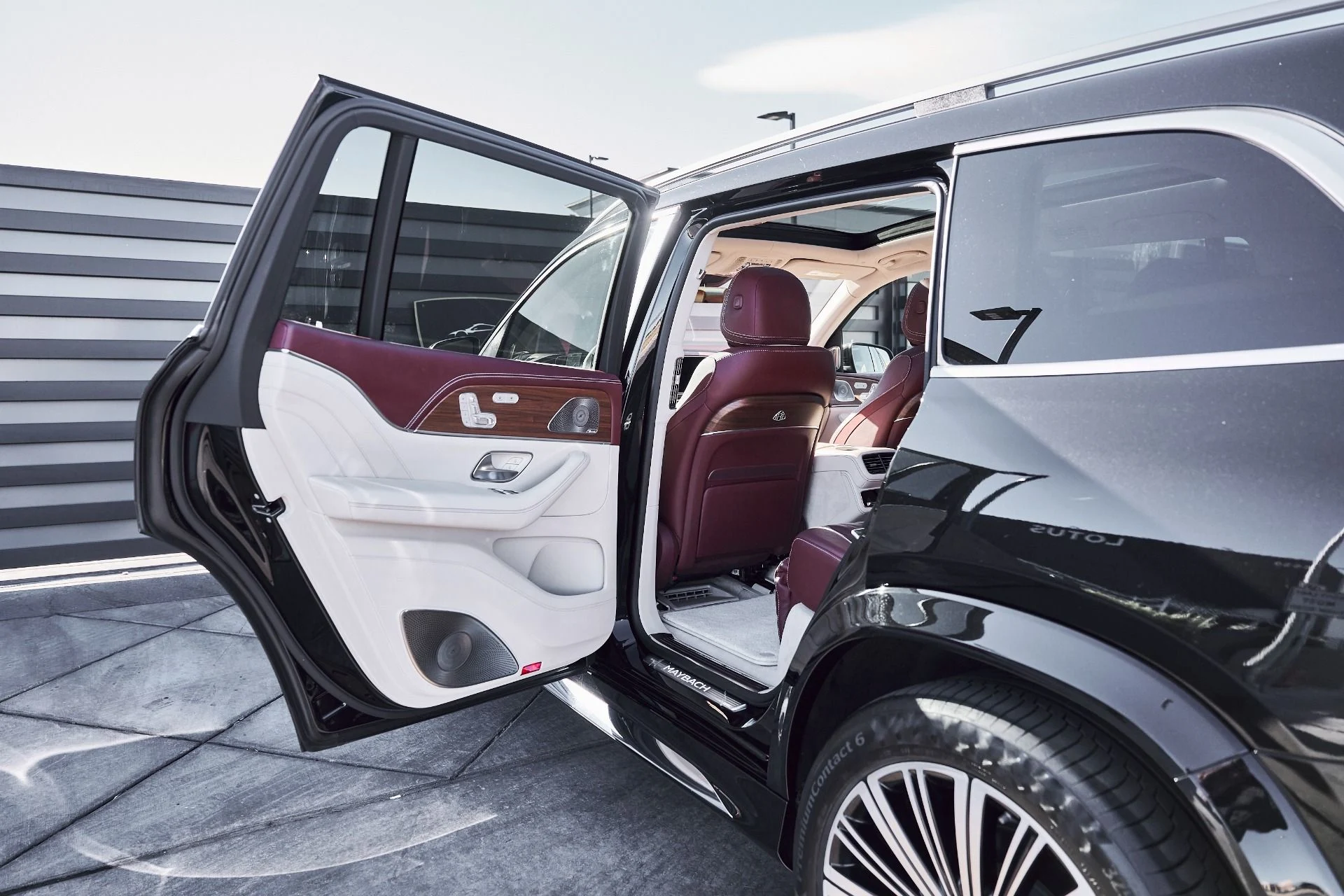 mph027_1068766712_Used_2024_Mercedes_Benz_GLS_Maybach_GLS_600_1776125639_f00e56ec6e