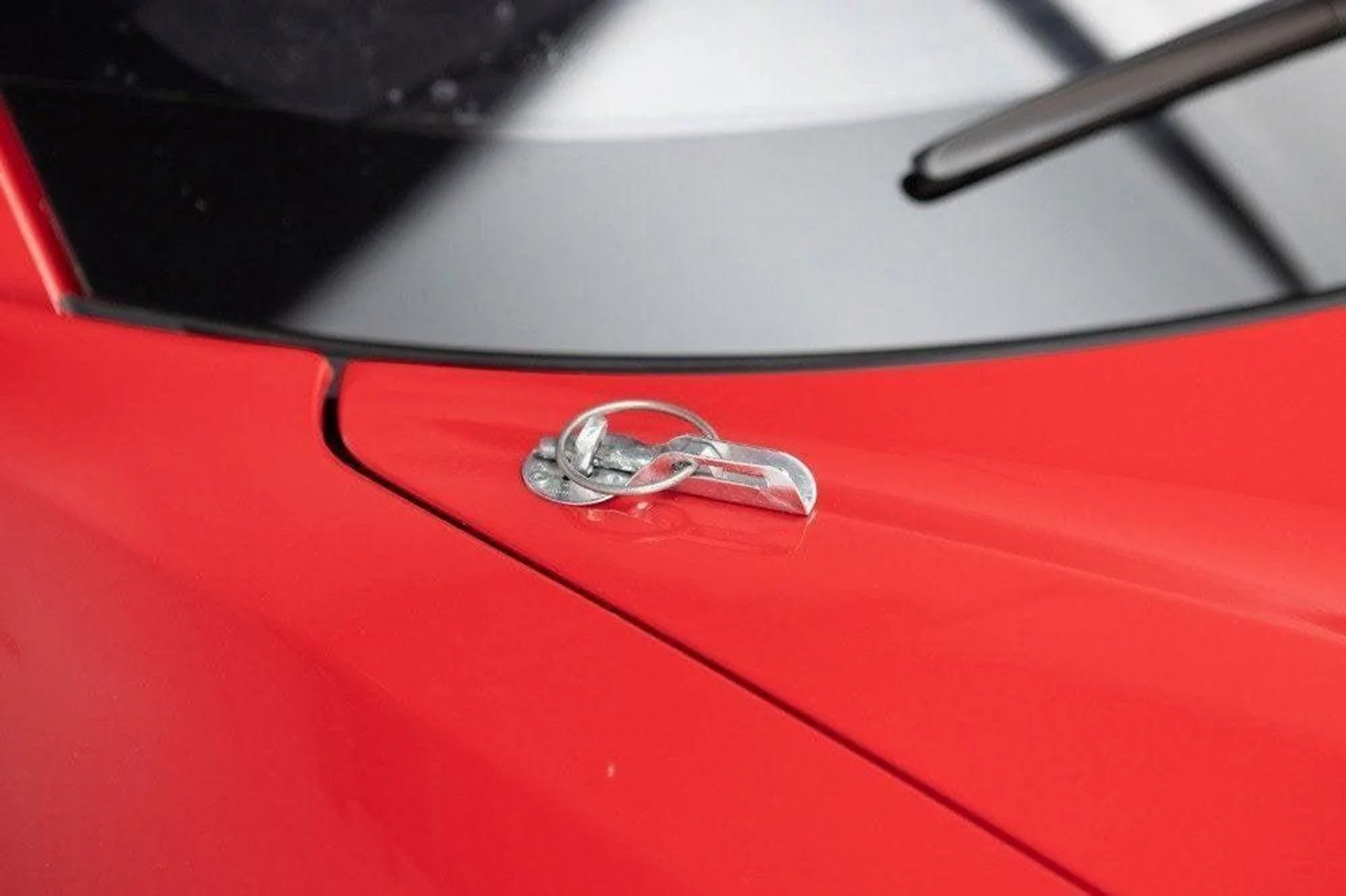 mph027_1070427878_Used_2022_Ferrari_488_Challenge_EVO_1777367758_6d15319d70