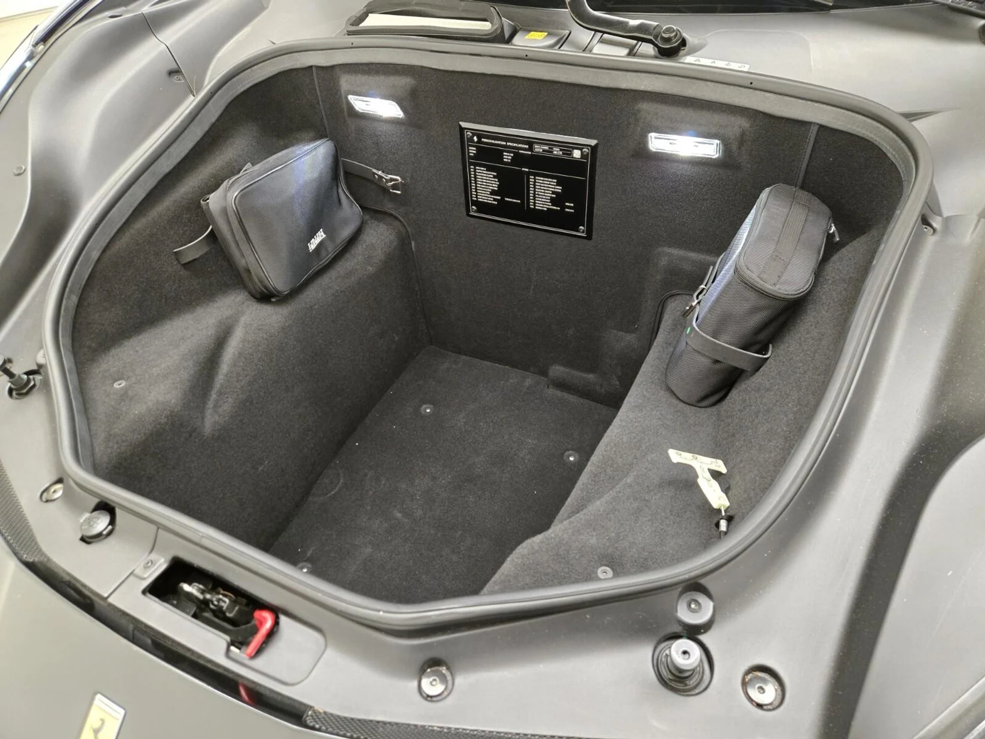 mph027_1072295075_Used_2017_Ferrari_488_GTB_1755757655_26b494cb07