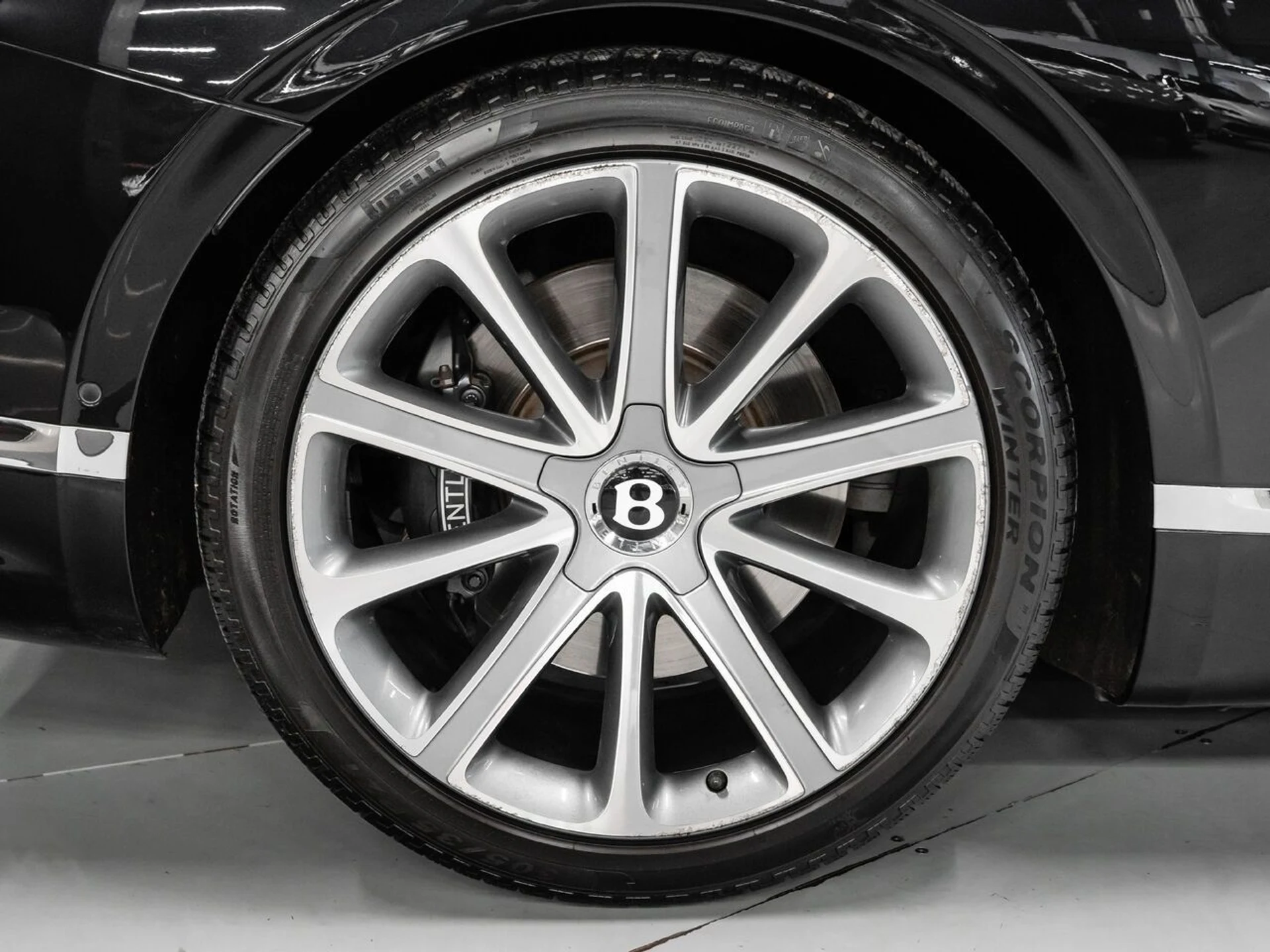 mph027_1077964247_bentley_continental_2022_f1f8c33f4b