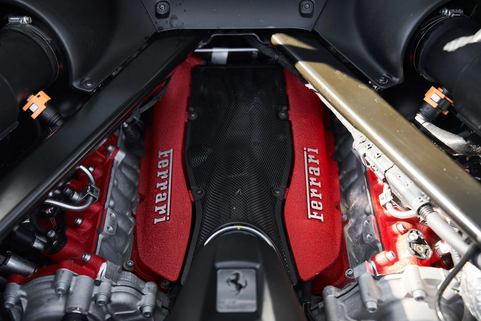mph027_1081968866_Used_2023_Ferrari_SF_90_Stradale_1762821659_c371598947