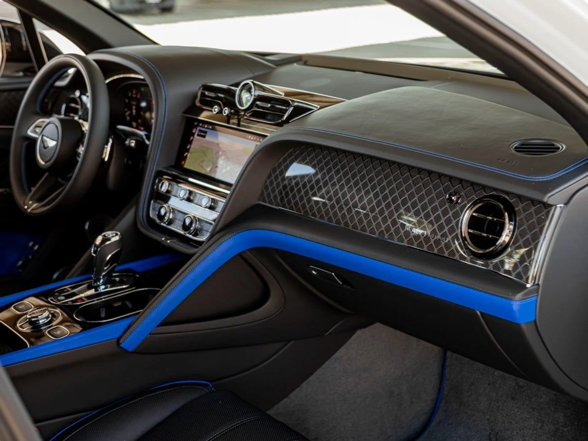 mph027_1082199833_28_e27470c13b