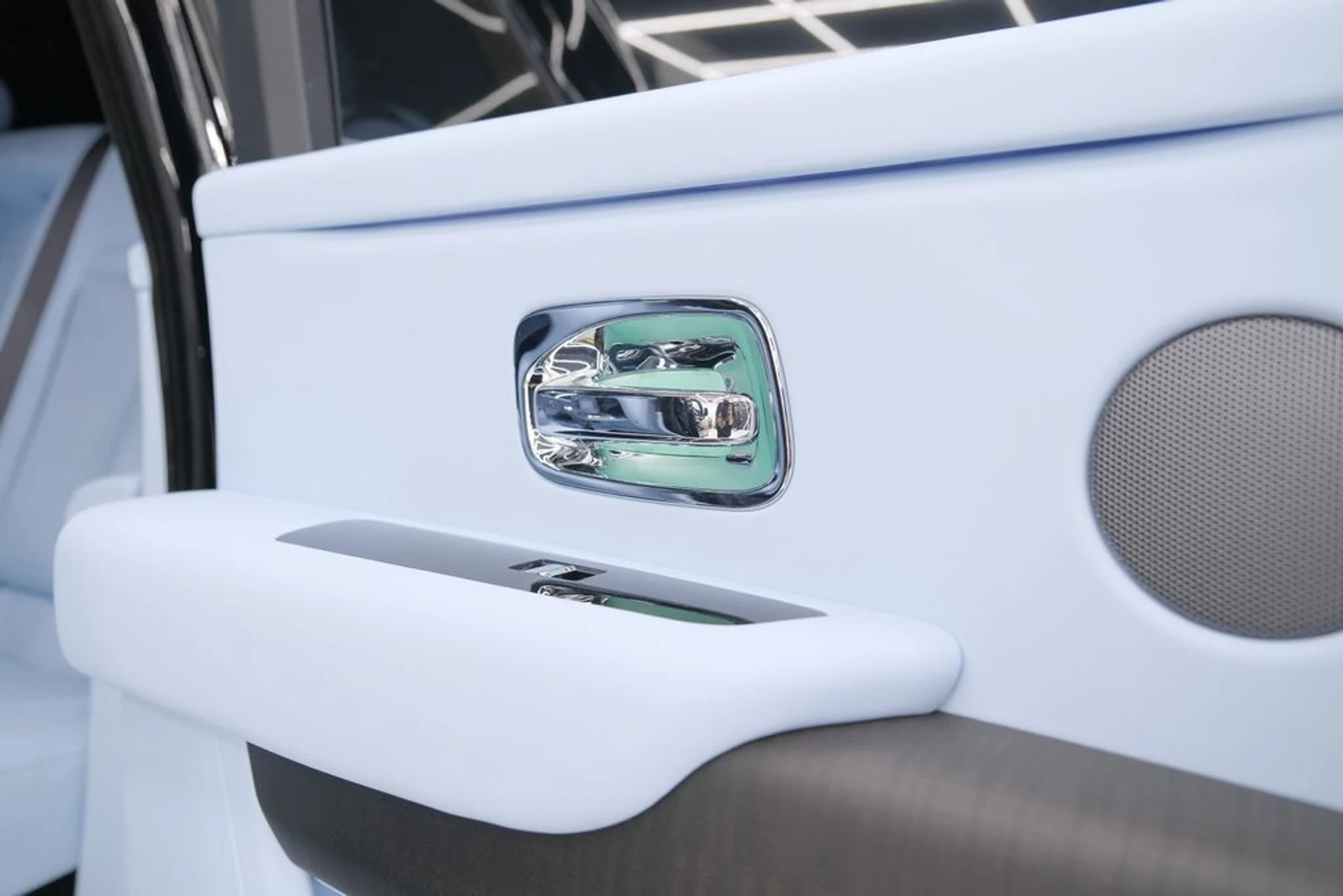 mph027_1083476734_02a559e82513c13c03d5d2692dcd1beb_bbde8dda8d