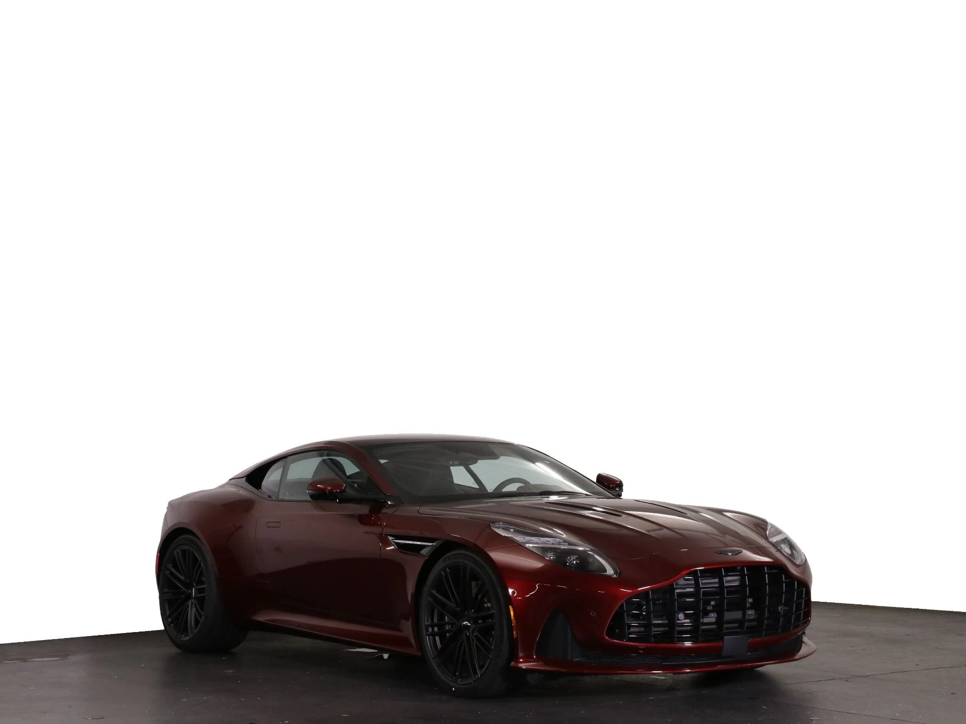 mph027_1085946670_New_2025_Aston_Martin_DB_12_1746122881_9e1a6b7251