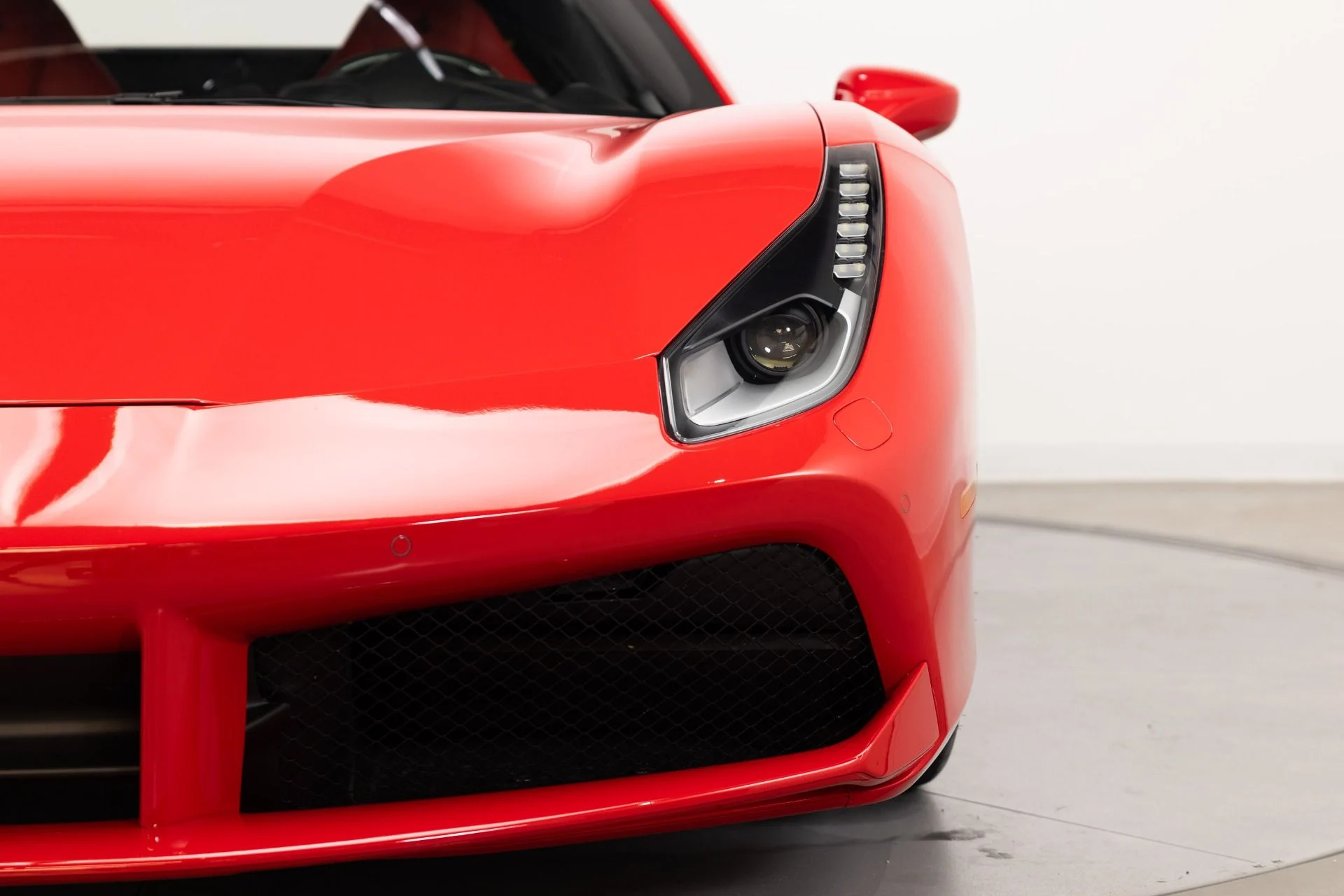 mph027_1086209985_Used_2017_Ferrari_488_Spider_1782928038_e45f5c5889