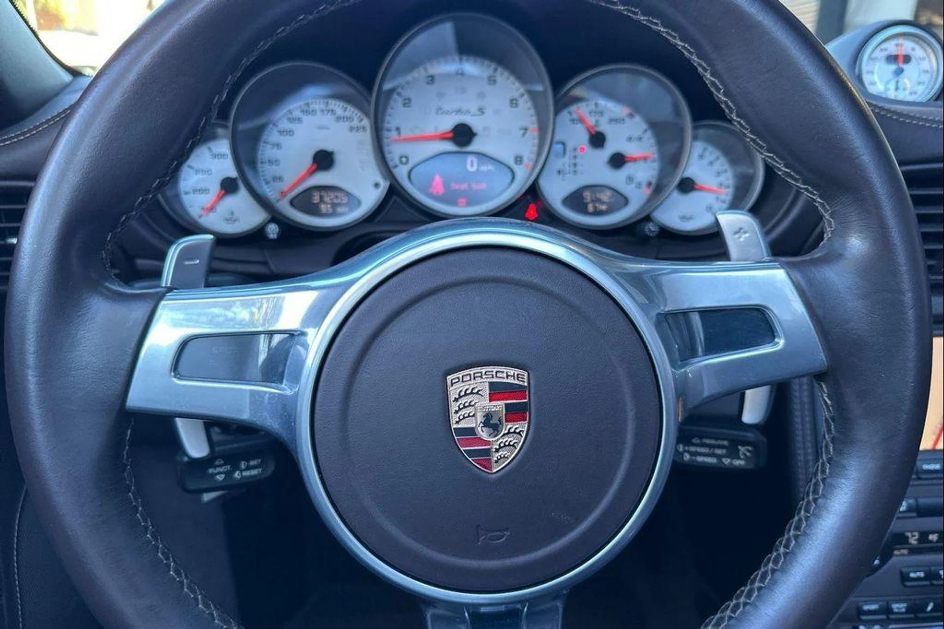 mph027_1088298676_Pkhlrk_B_zuf_Od6_V2_Q8_Y9_pg_B_Cjo_1d8ccfbf6b