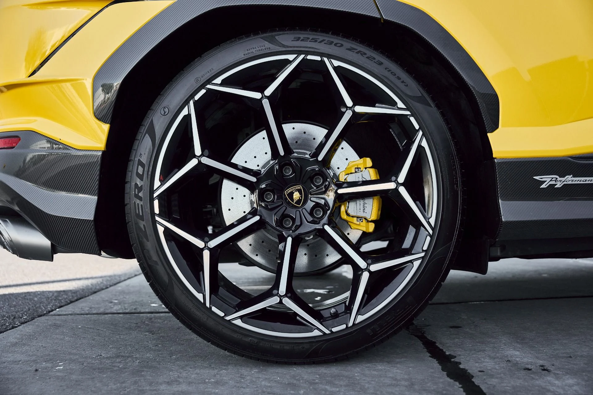 mph027_1095401152_Used_2024_Lamborghini_Urus_Performante_1768011572_9285fdd781