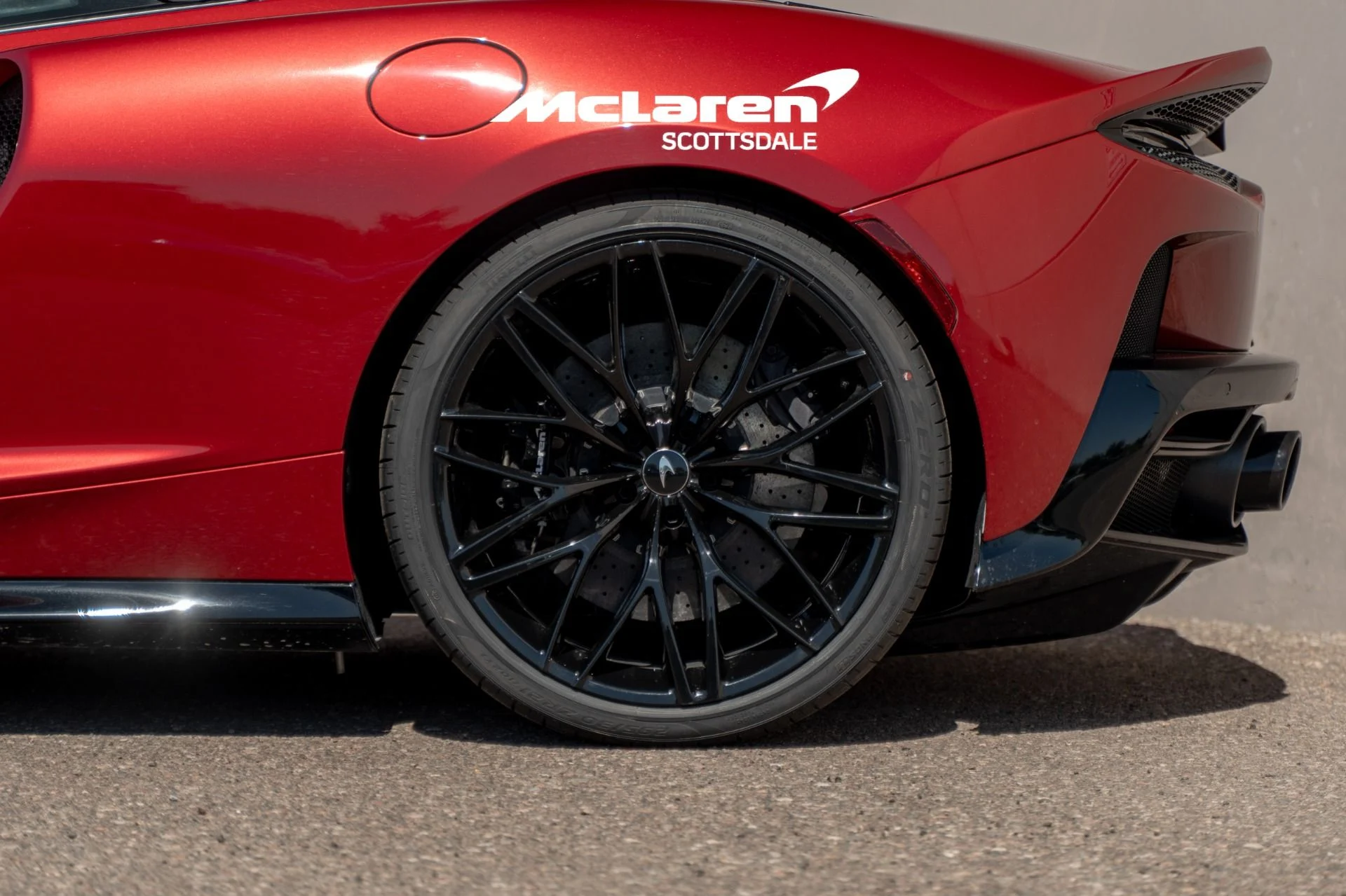 mph027_1101774720_Used_2023_MCLAREN_GT_1775925020_883e75006c