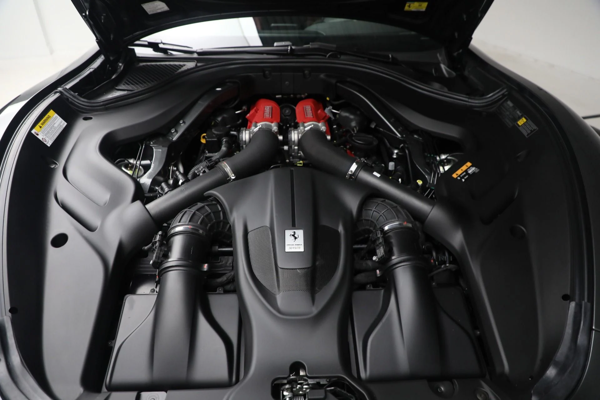 mph027_1101836892_Used_2024_Ferrari_Roma_d8d5985eb1