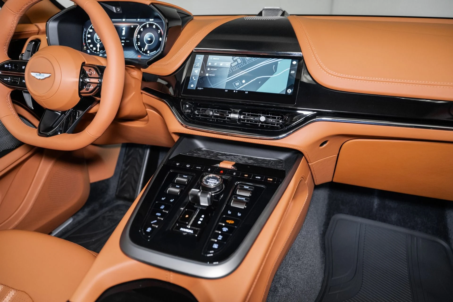 mph027_1106360675_New_2026_ASTON_MARTIN_DBX_707_1759283914_0149c78854