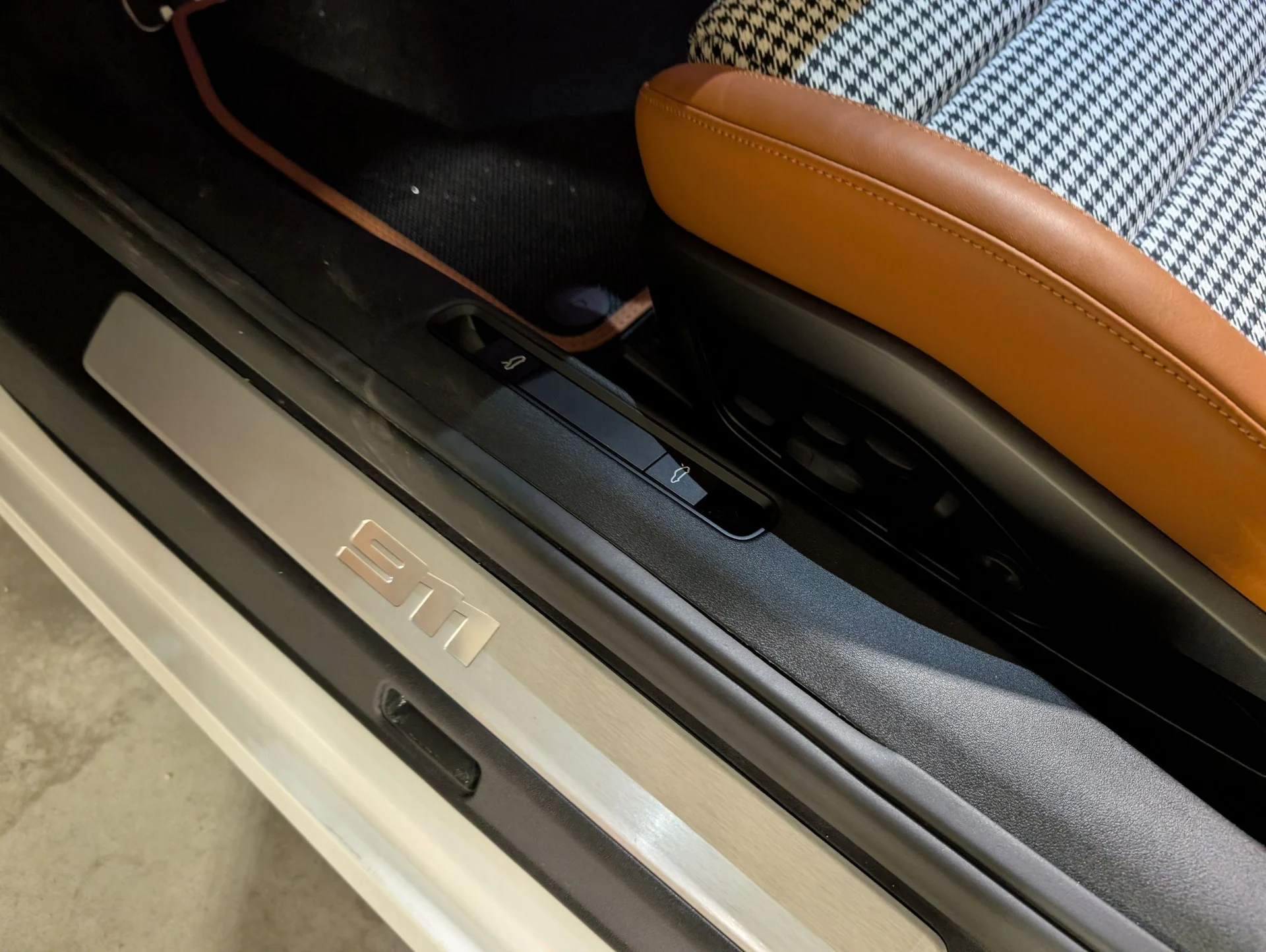 mph027_1112568036_b78bc8f9c775a9affb6e4dce2d7885dcx_d892a658df