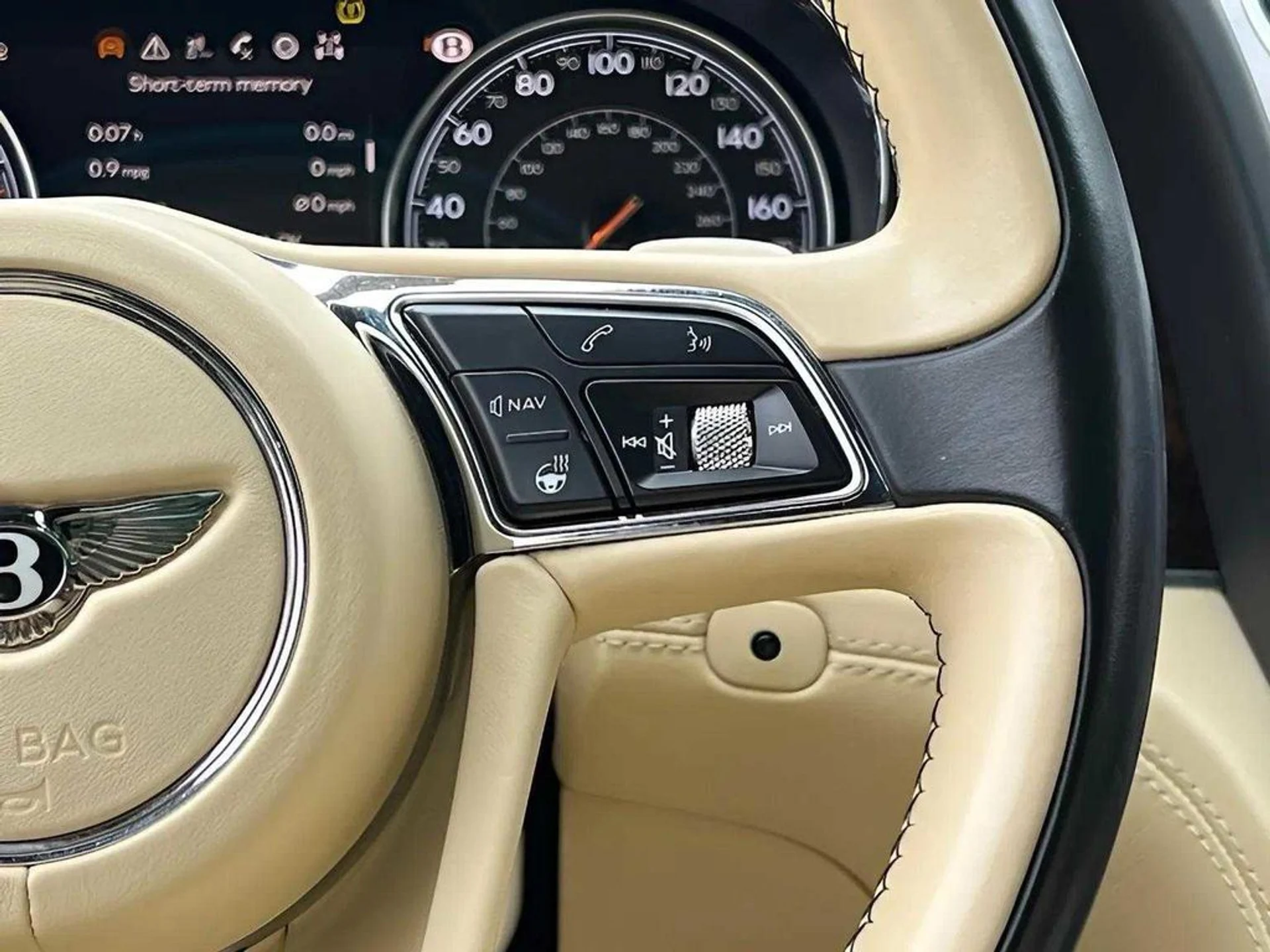 mph027_1112738553_c890870e5e8f8ff612773fa024132623x_0fc882c125